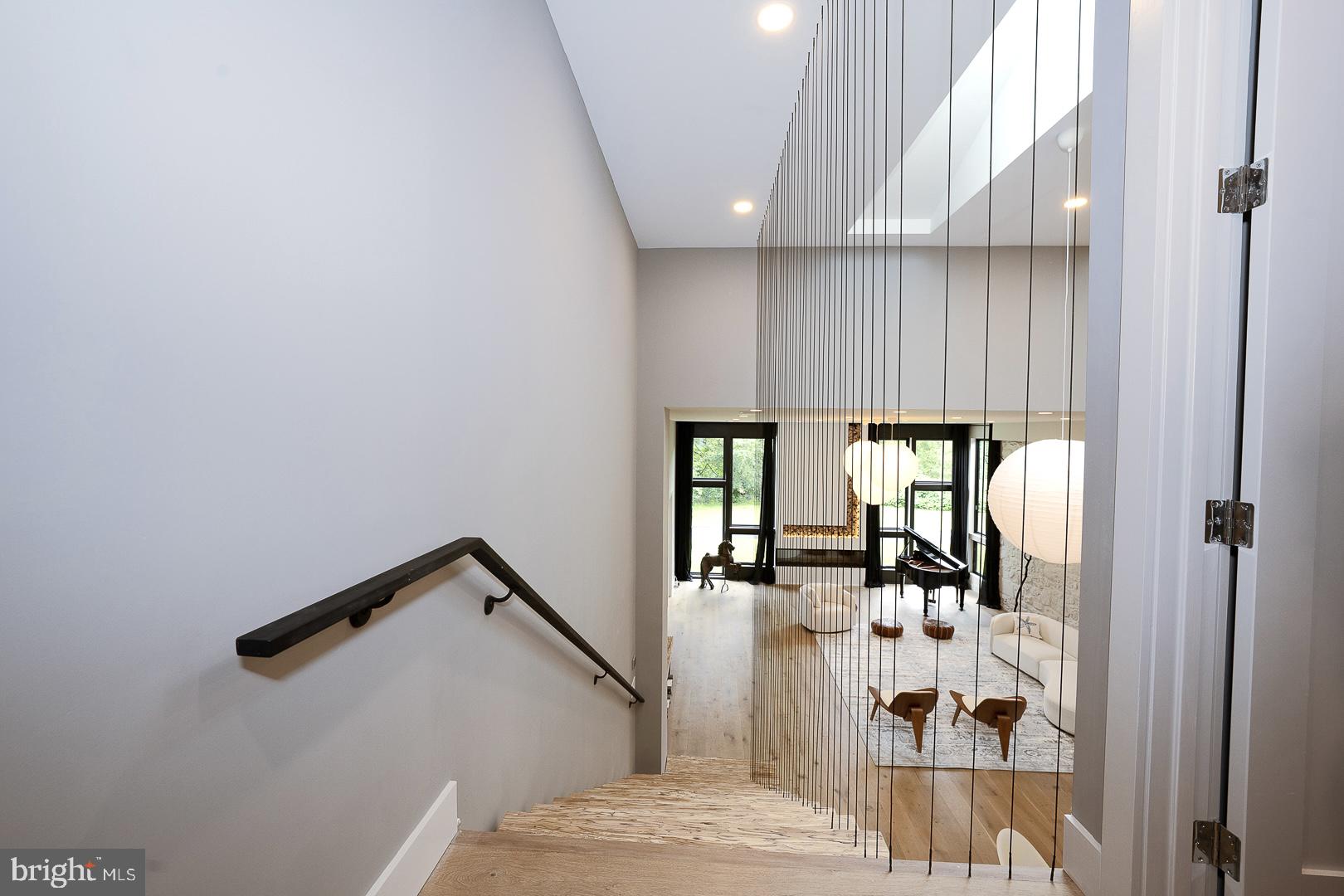 FOULK  MANOR - Residential