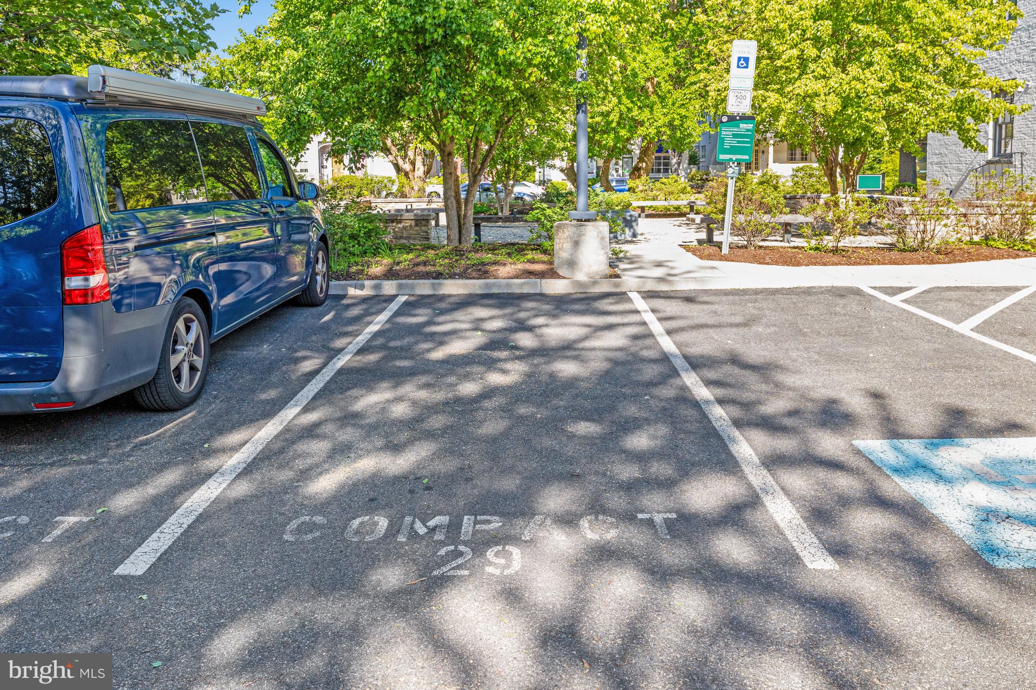 OLD TOWN ALEXANDRIA - Residential