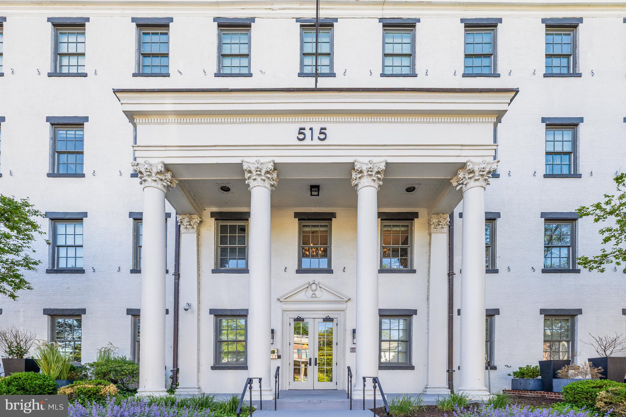 OLD TOWN ALEXANDRIA - Residential