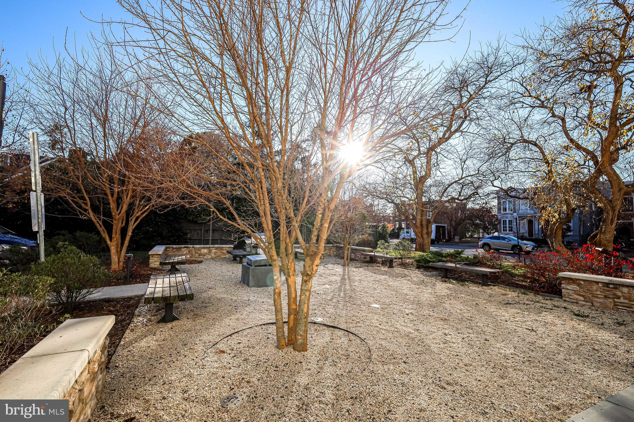 OLD TOWN ALEXANDRIA - Residential