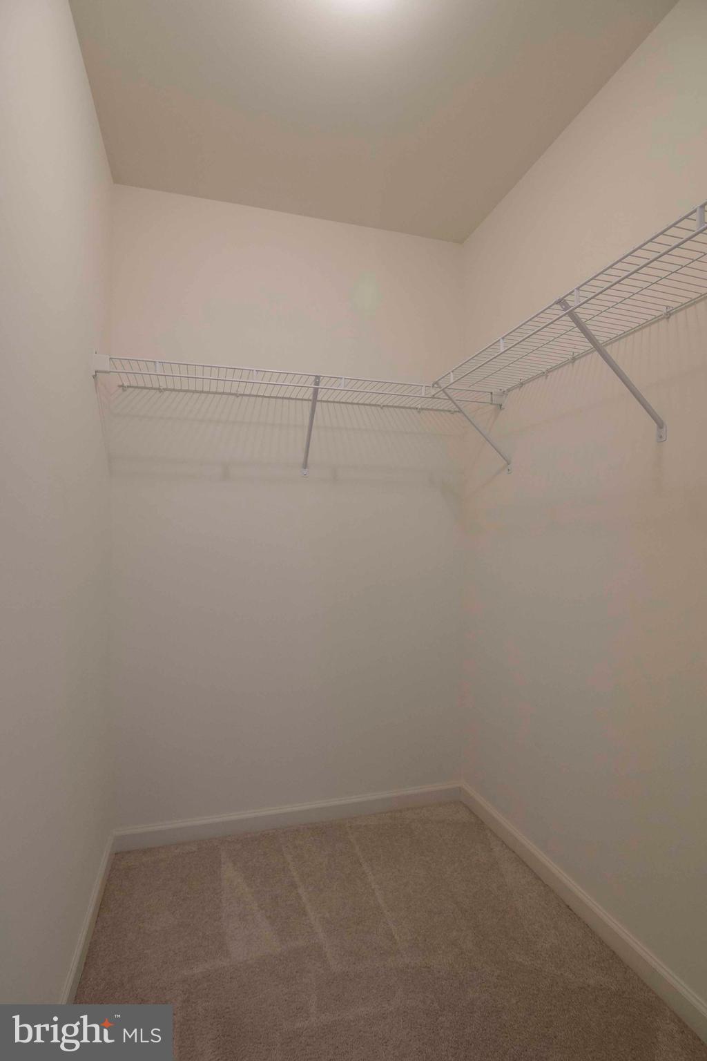 LAKEVIEW - Residential