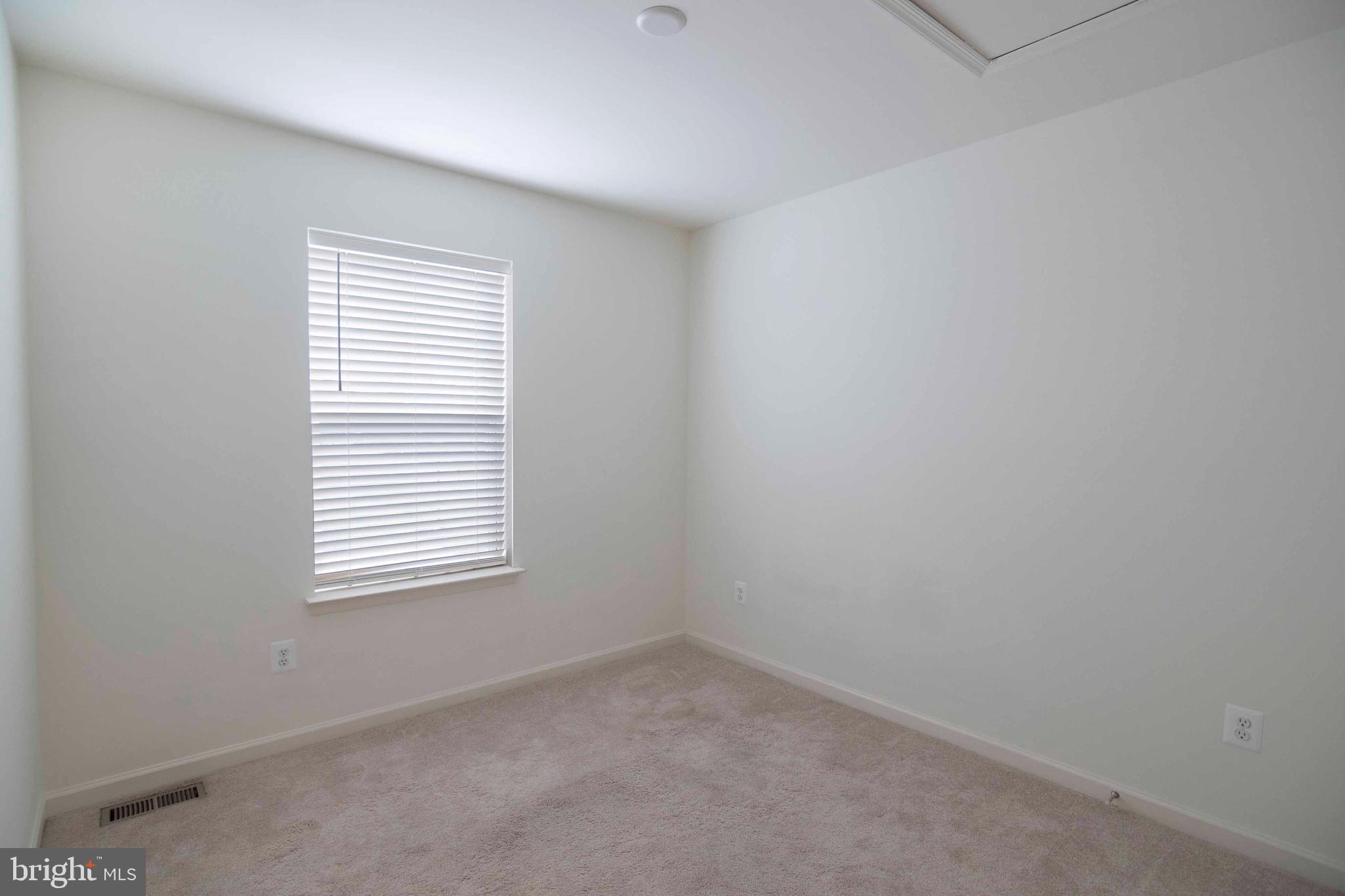 LAKEVIEW - Residential