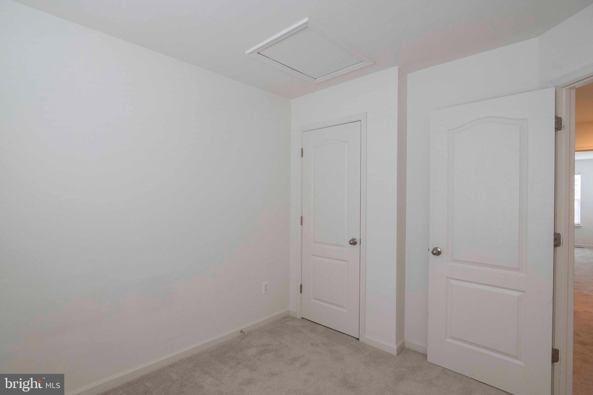 LAKEVIEW - Residential