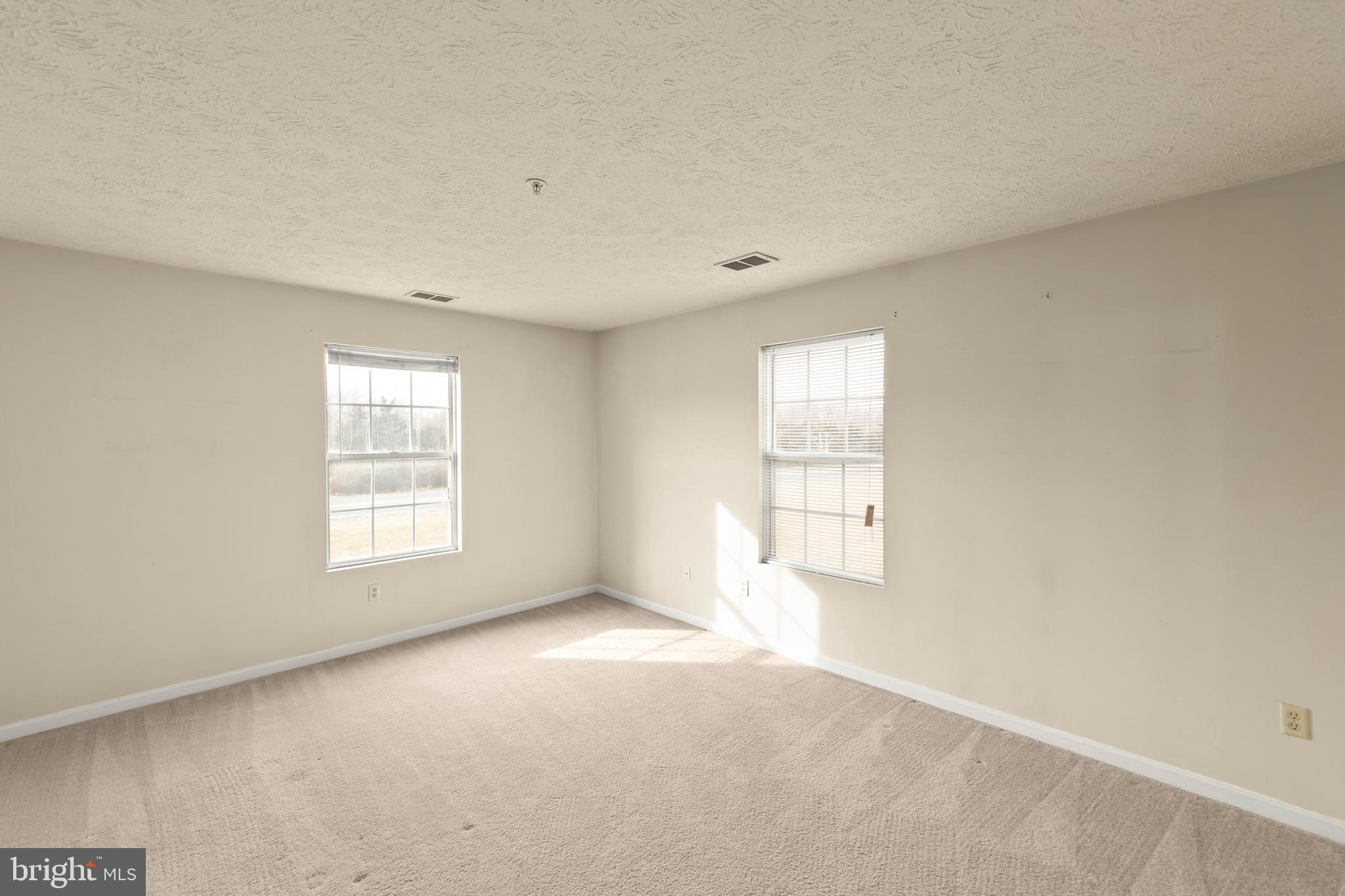 LAKEVIEW - Residential