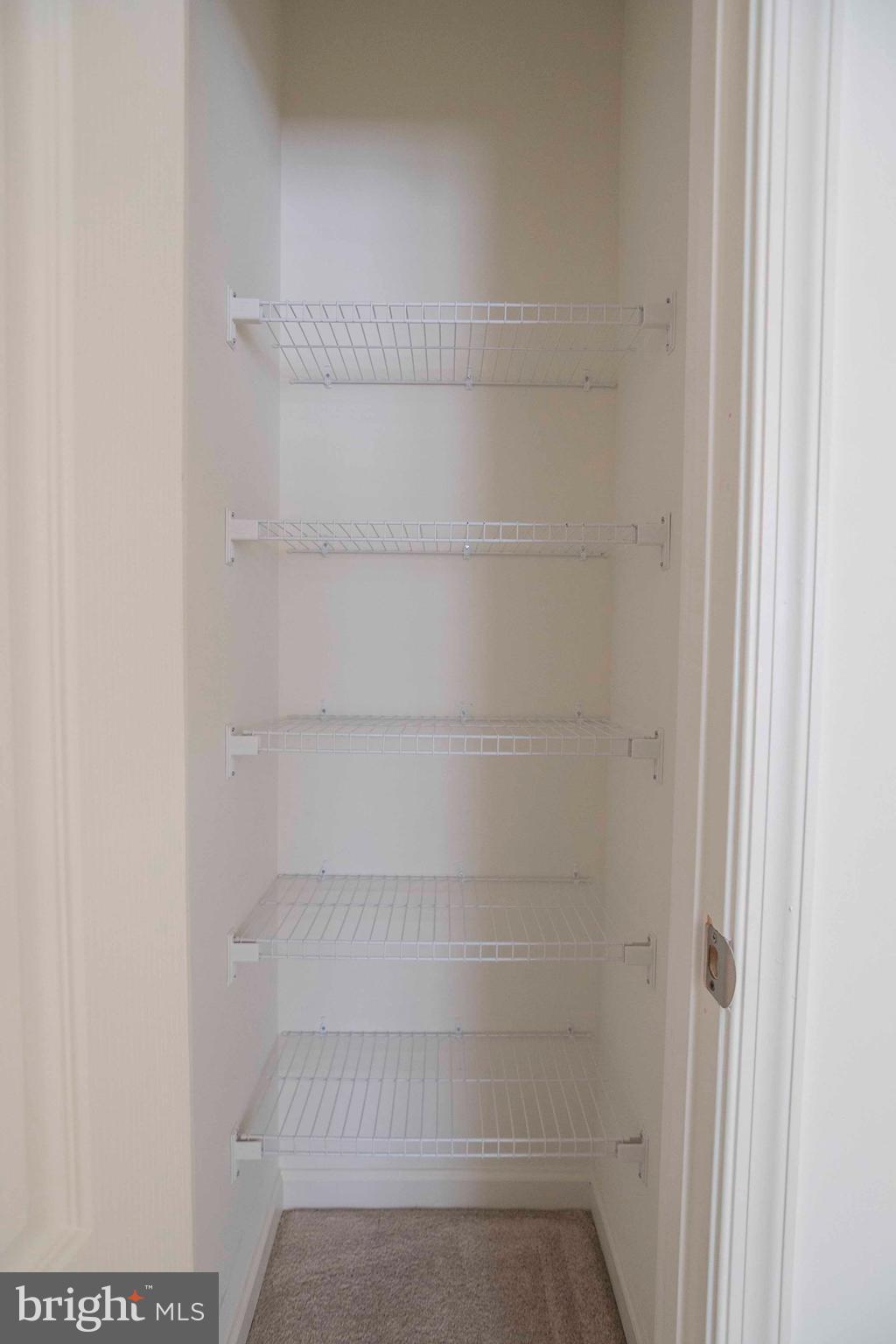 LAKEVIEW - Residential