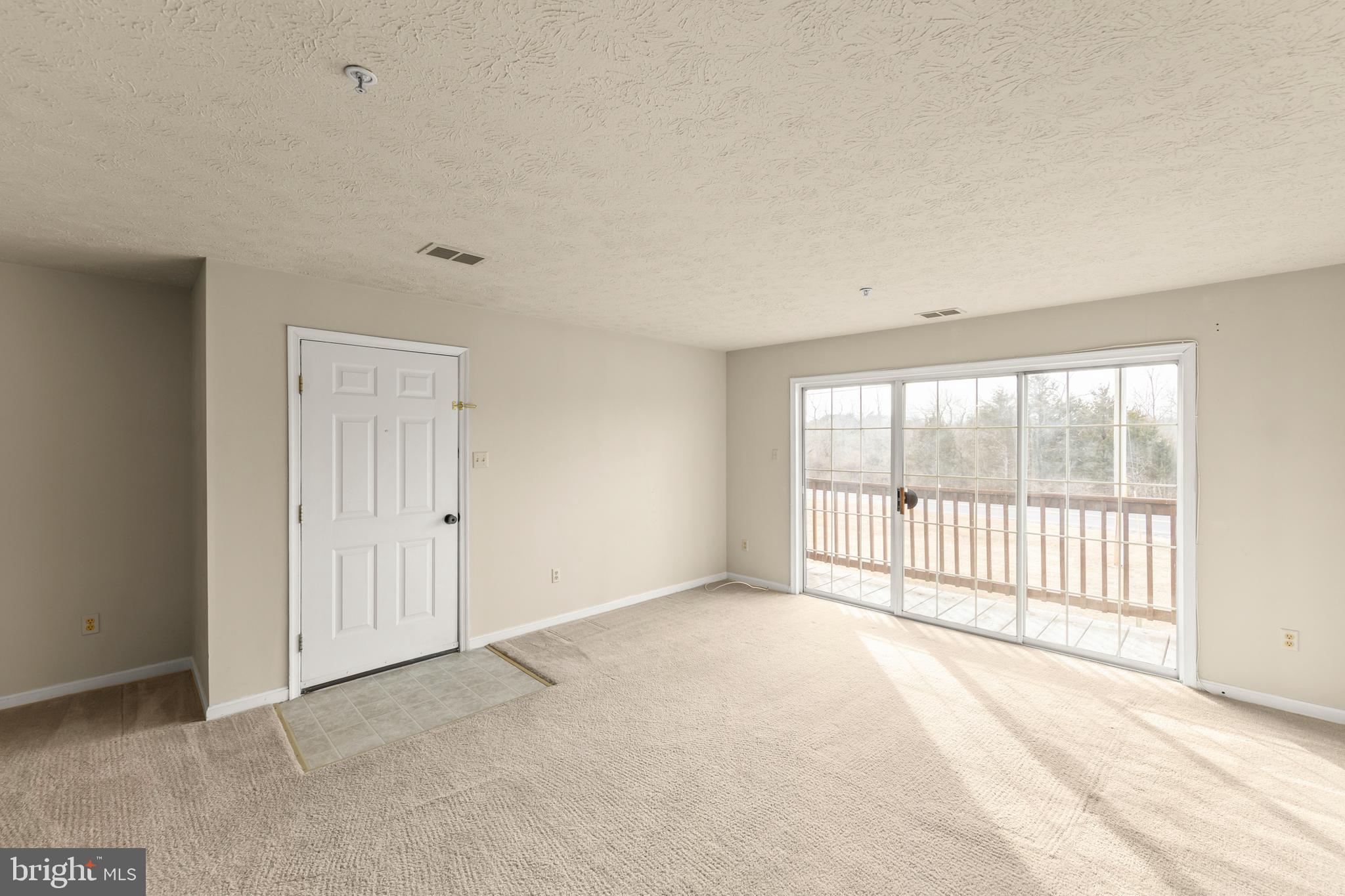 LAKEVIEW - Residential