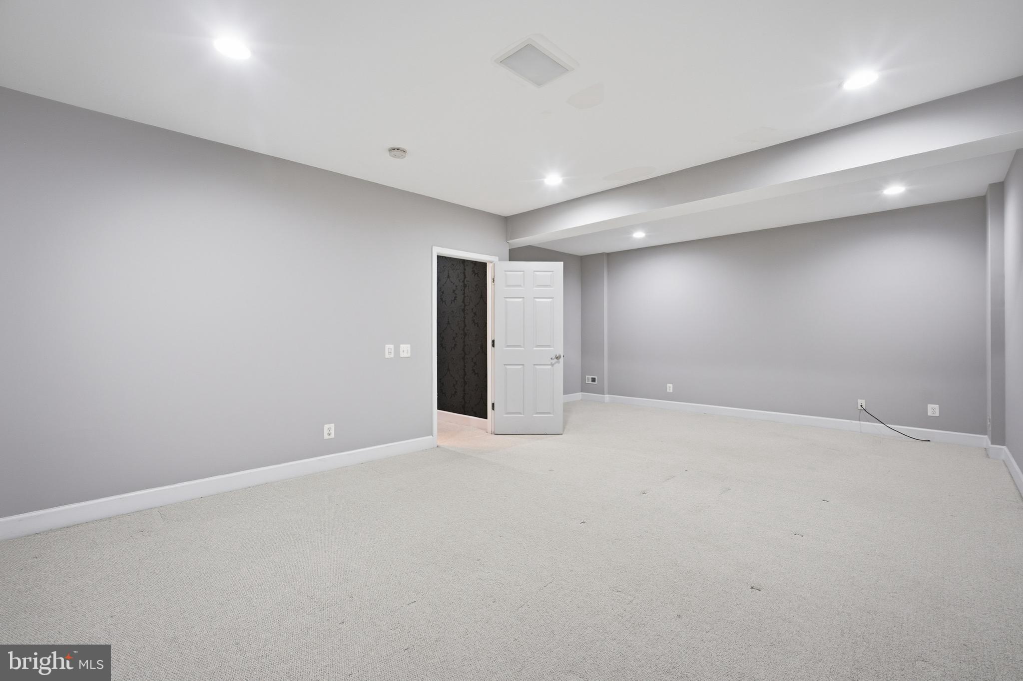 MAYFIELD TRACE - Residential