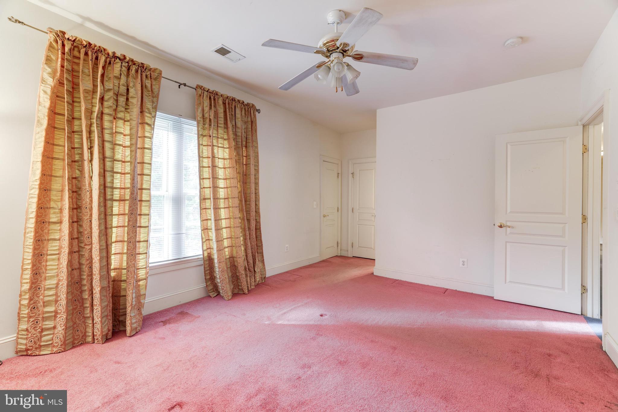 GREAT FALLS GLEN - Residential