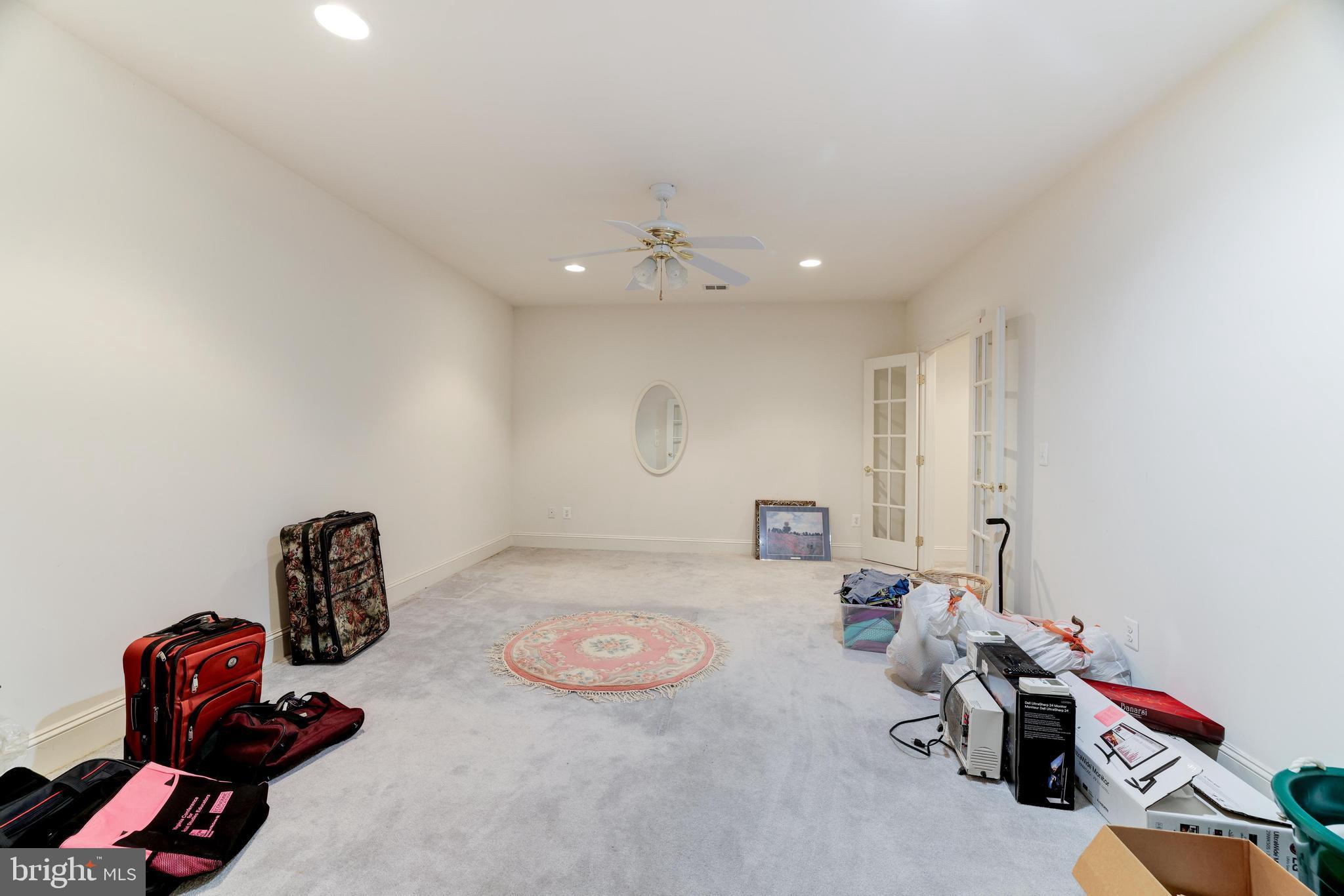 GREAT FALLS GLEN - Residential