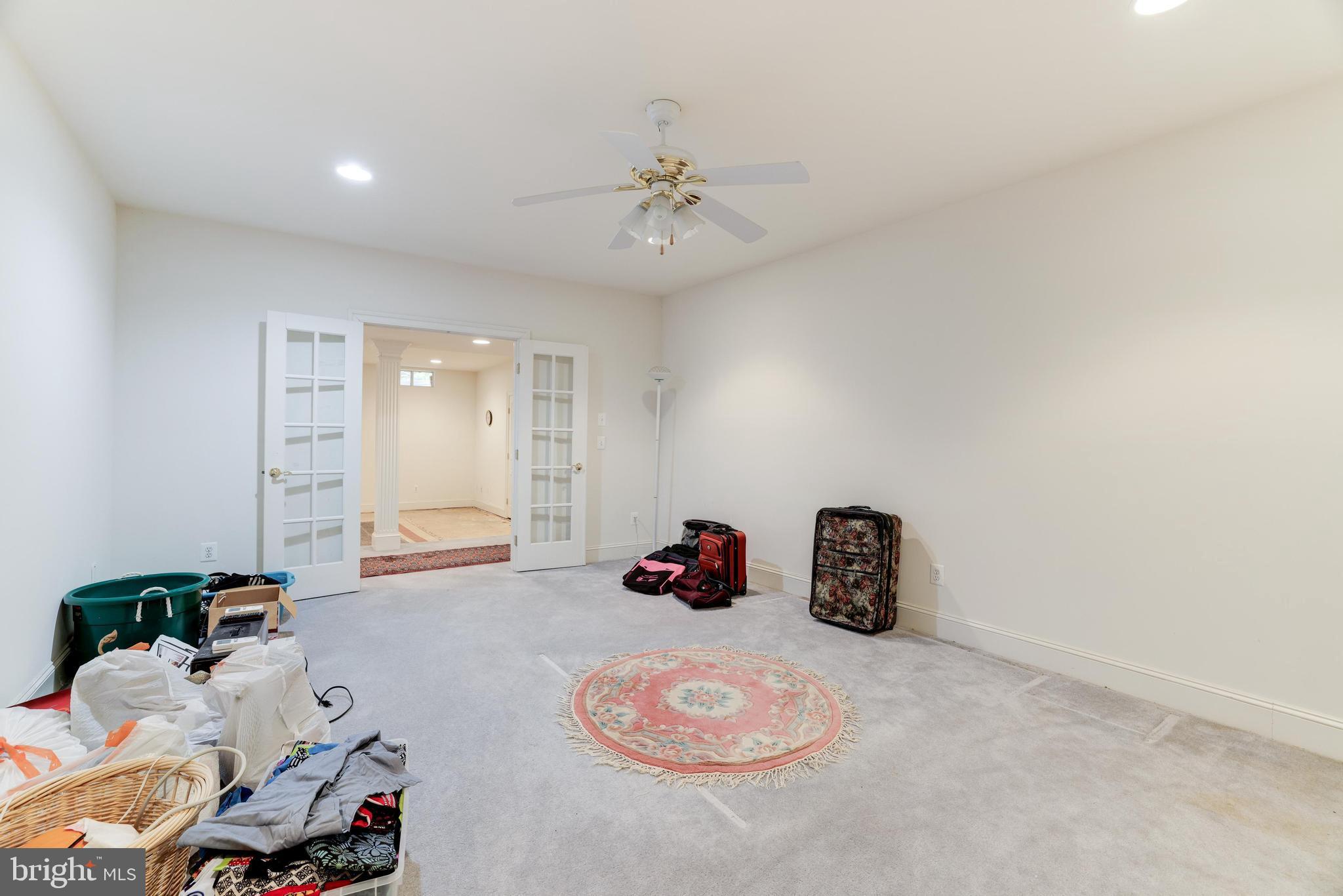 GREAT FALLS GLEN - Residential