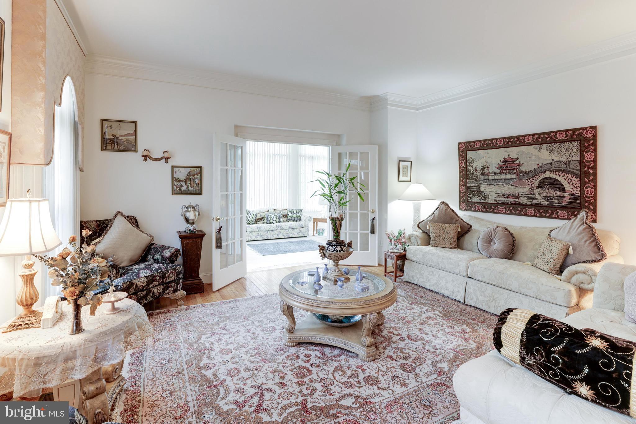 GREAT FALLS GLEN - Residential