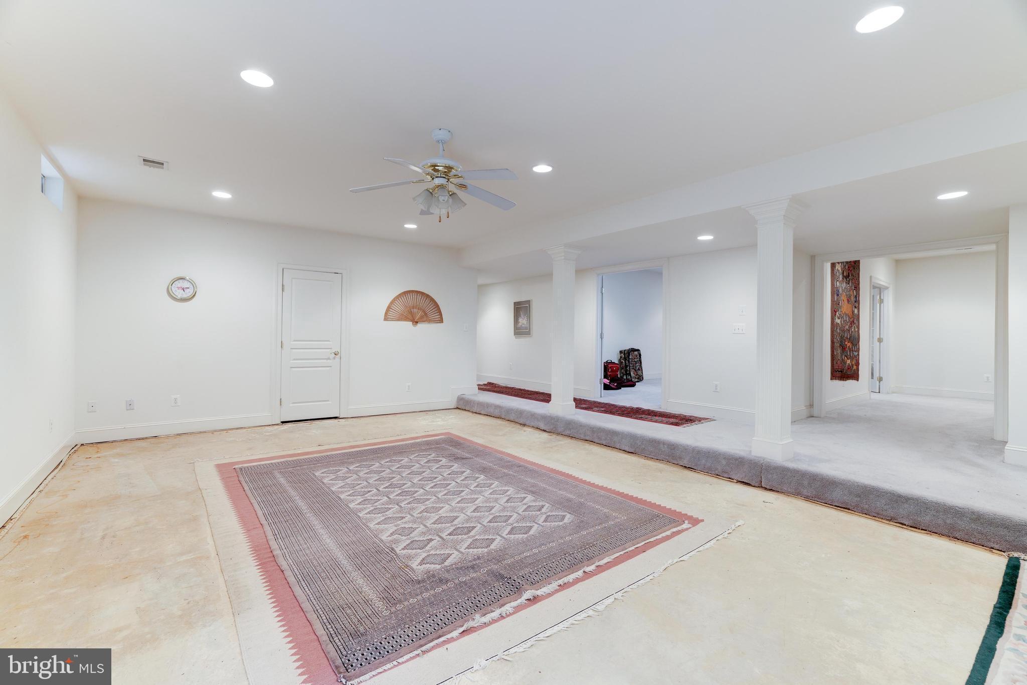 GREAT FALLS GLEN - Residential