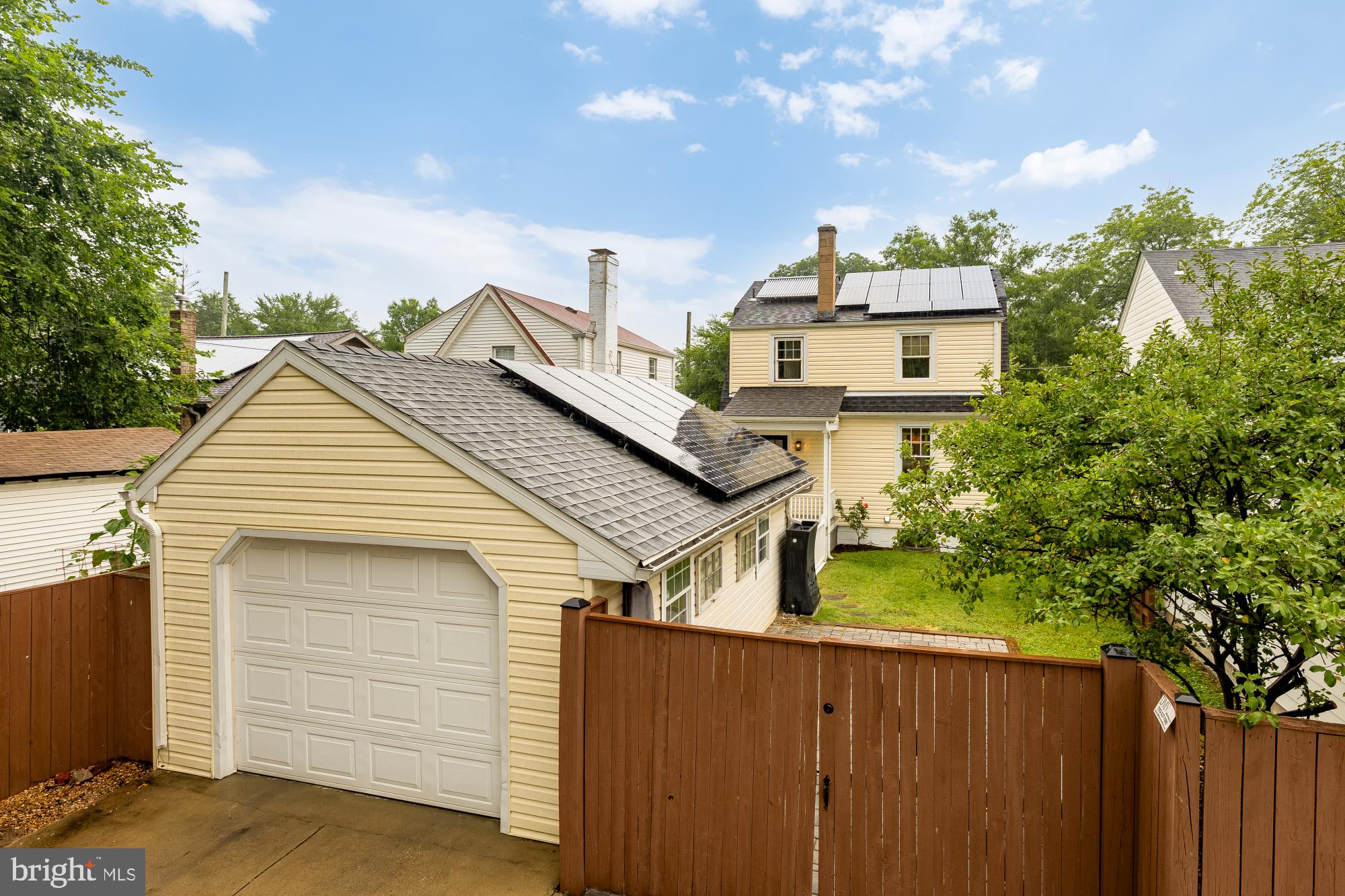3210 14TH STREET NE