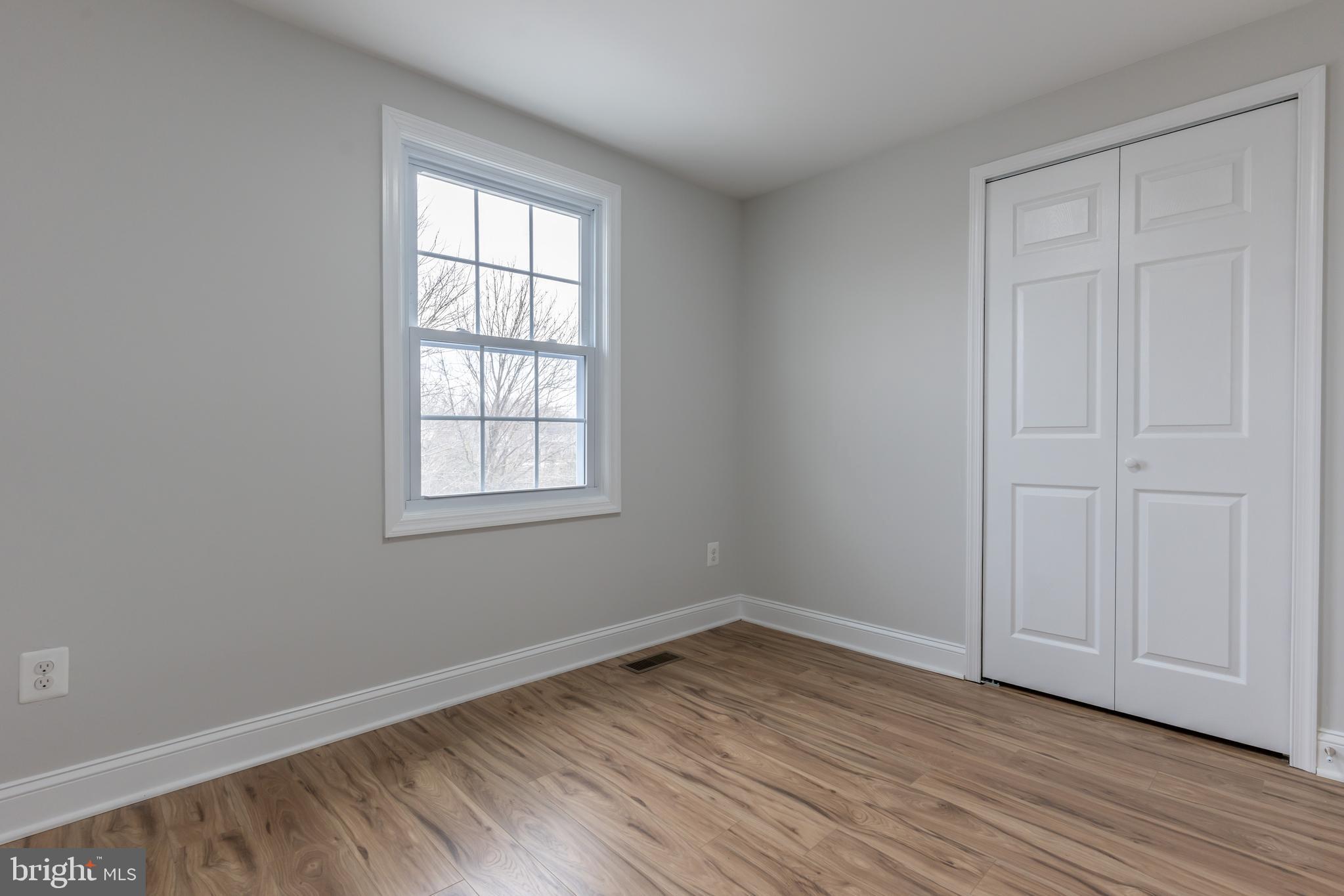 SENECA CHASE - Residential