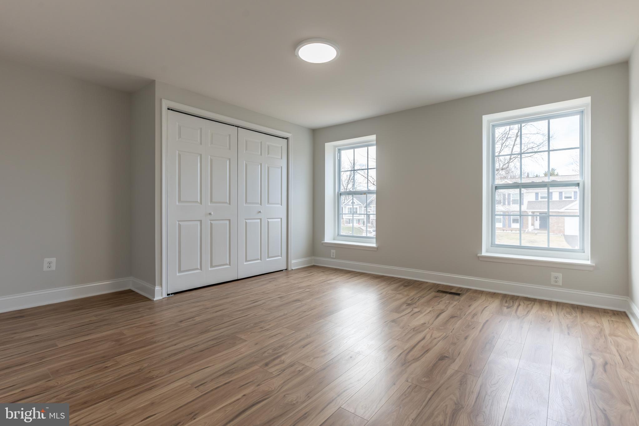 SENECA CHASE - Residential