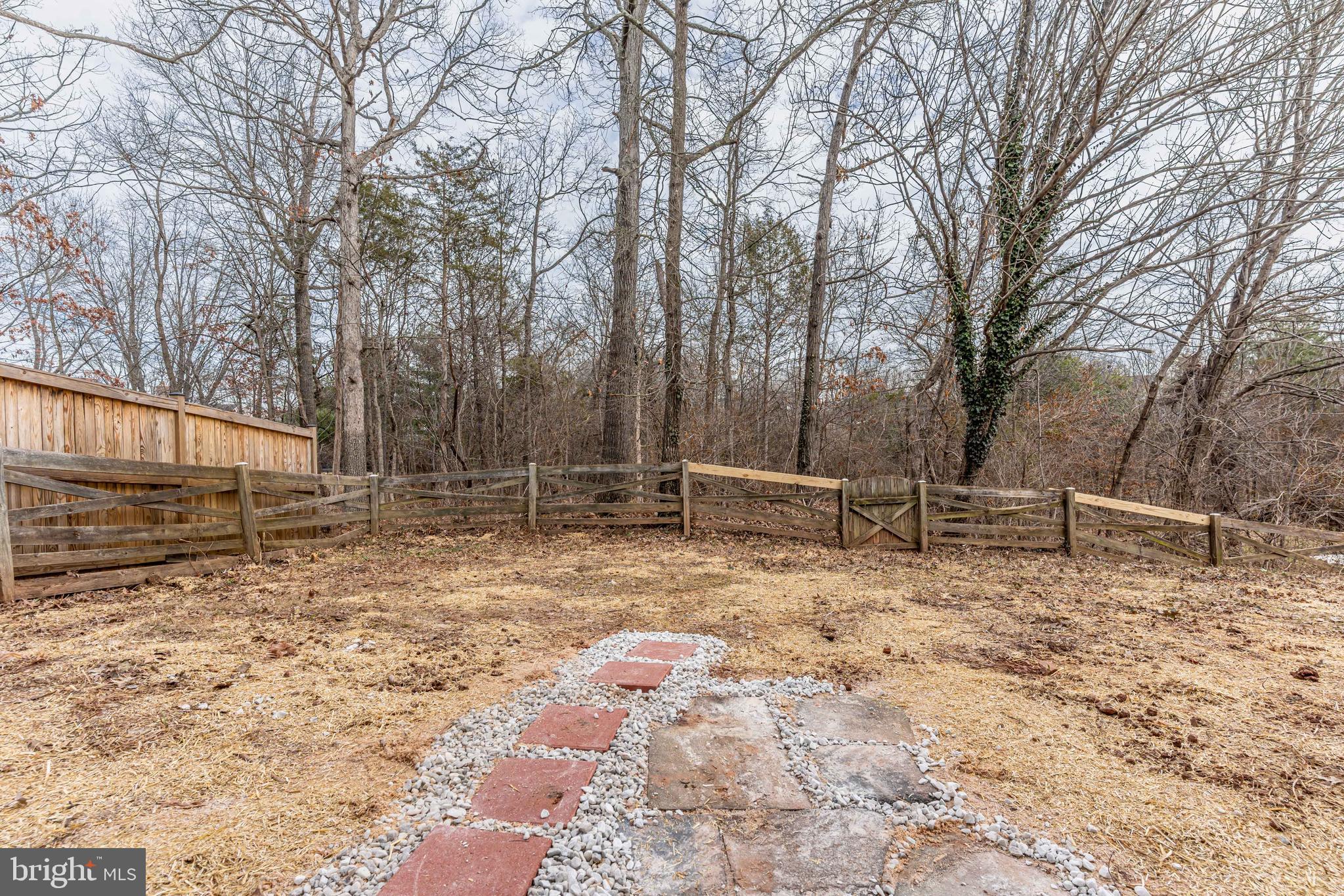 SENECA CHASE - Residential