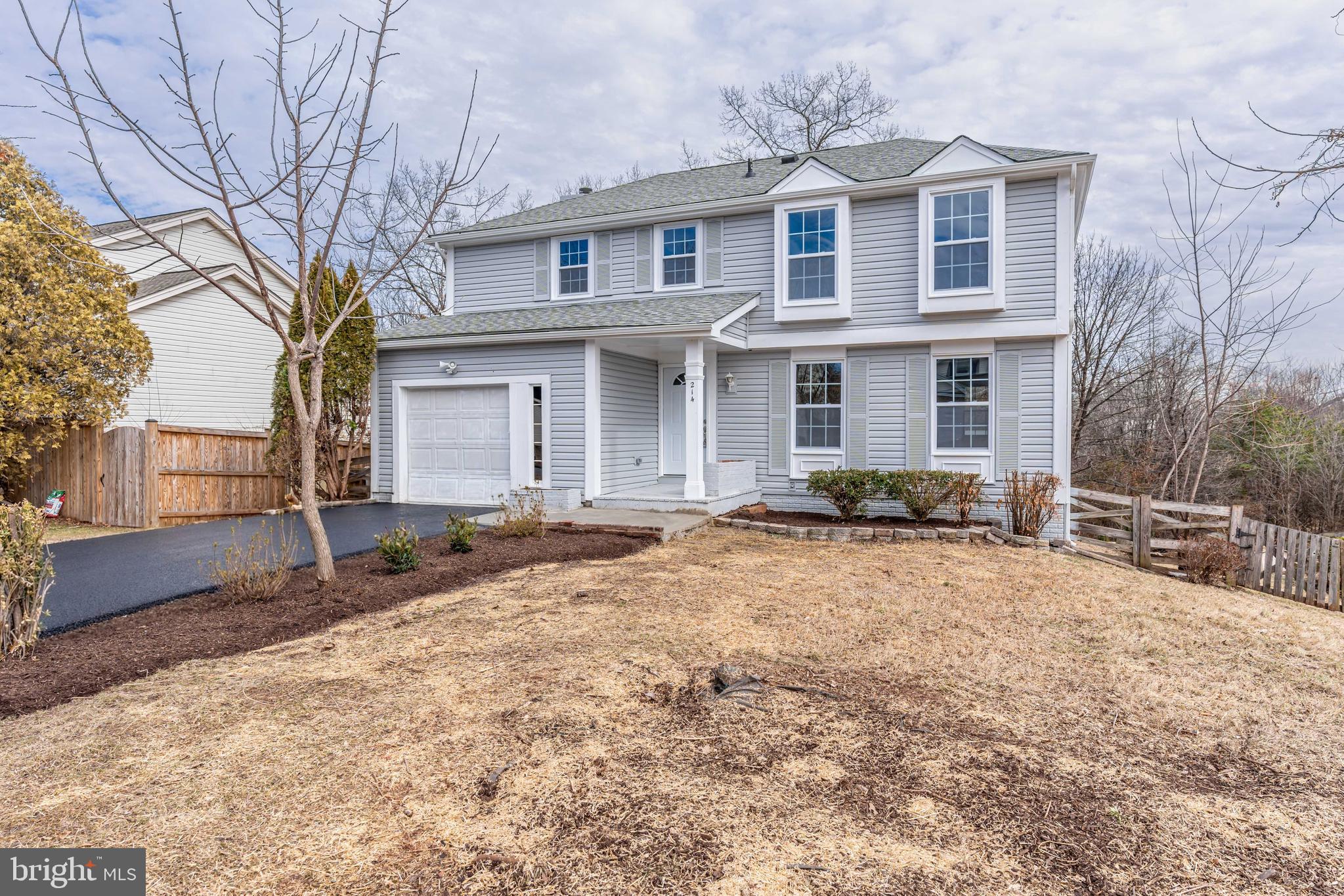 SENECA CHASE - Residential