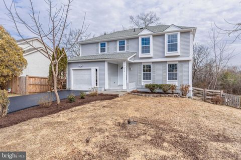 214 LESLIE CT STERLING VA 20164