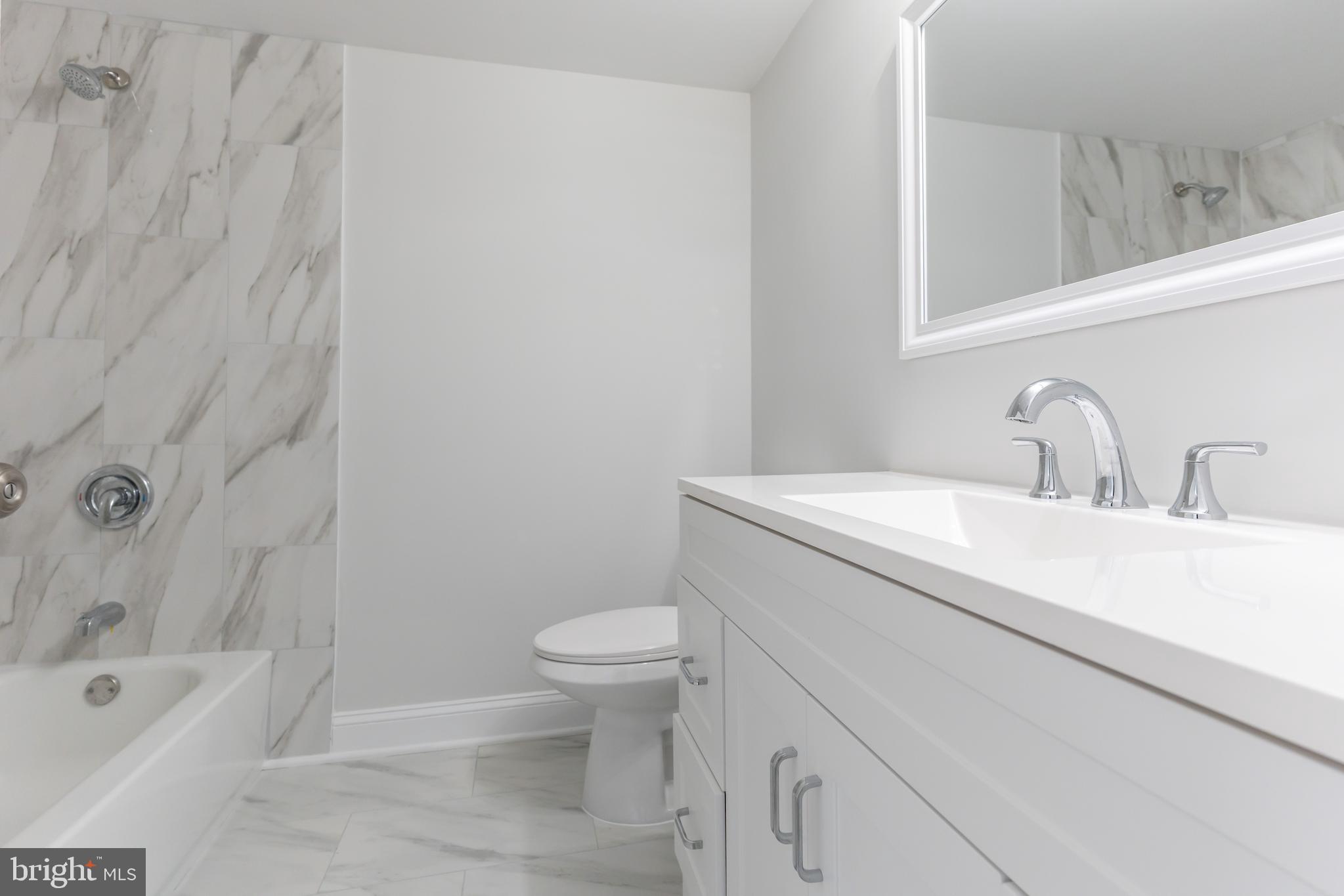 SENECA CHASE - Residential