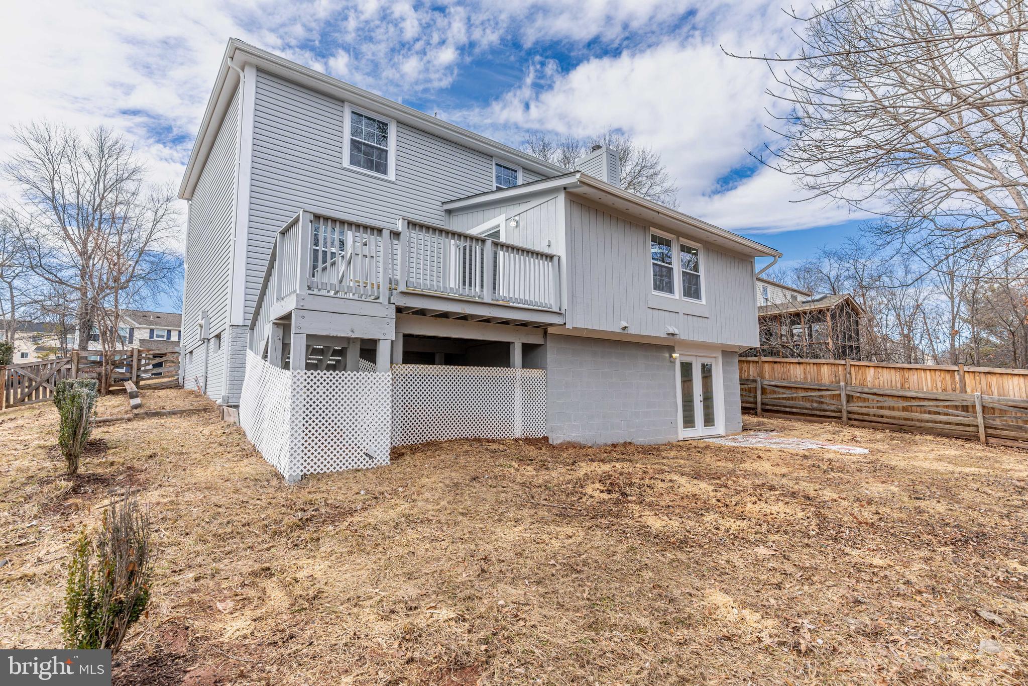 SENECA CHASE - Residential