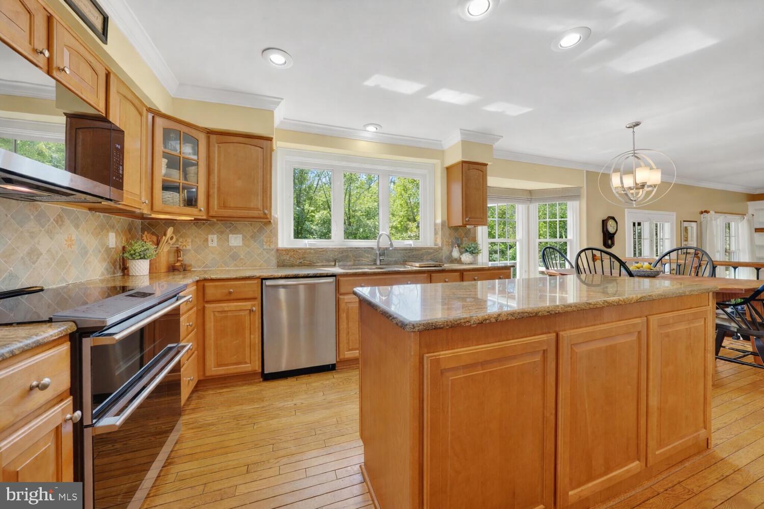 DONEGAL OAKS - Residential