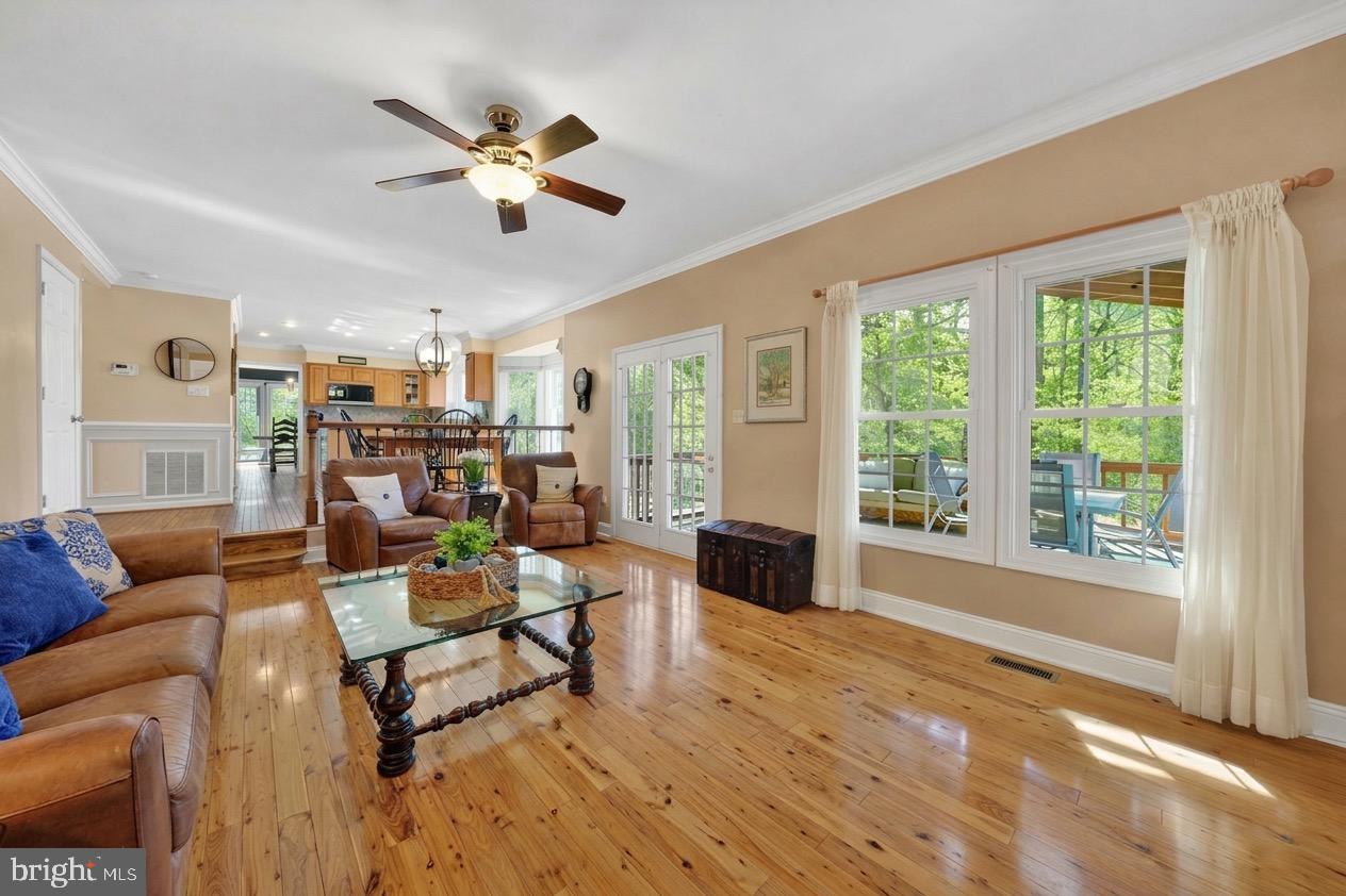 DONEGAL OAKS - Residential