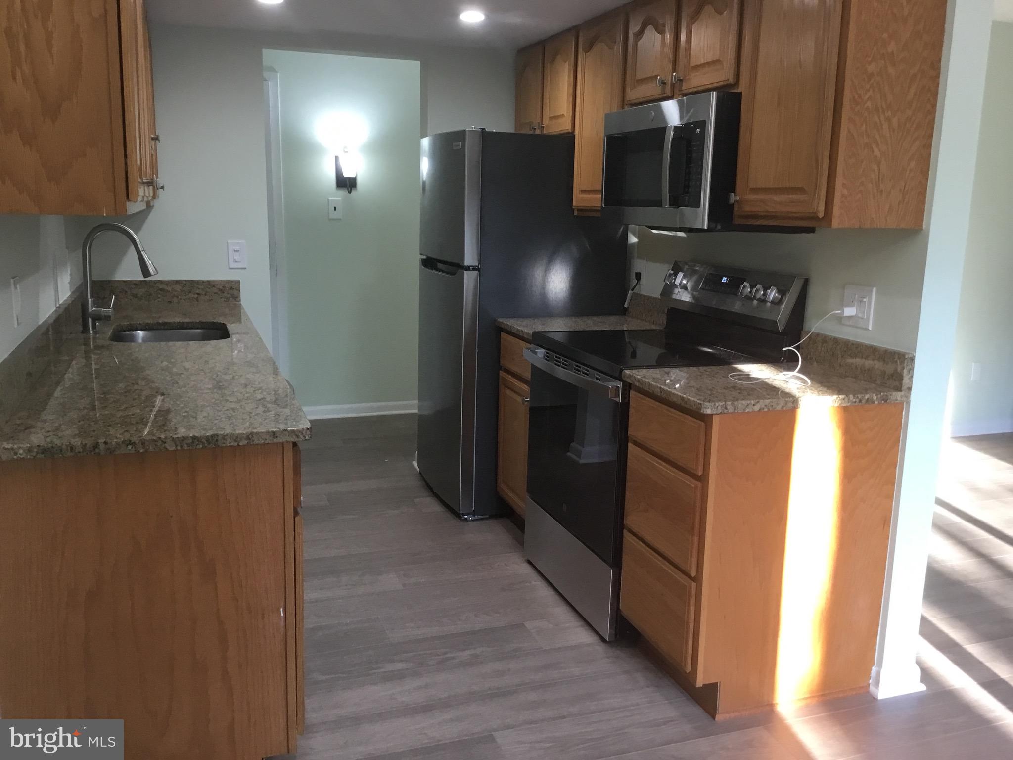 RESTON - Residential