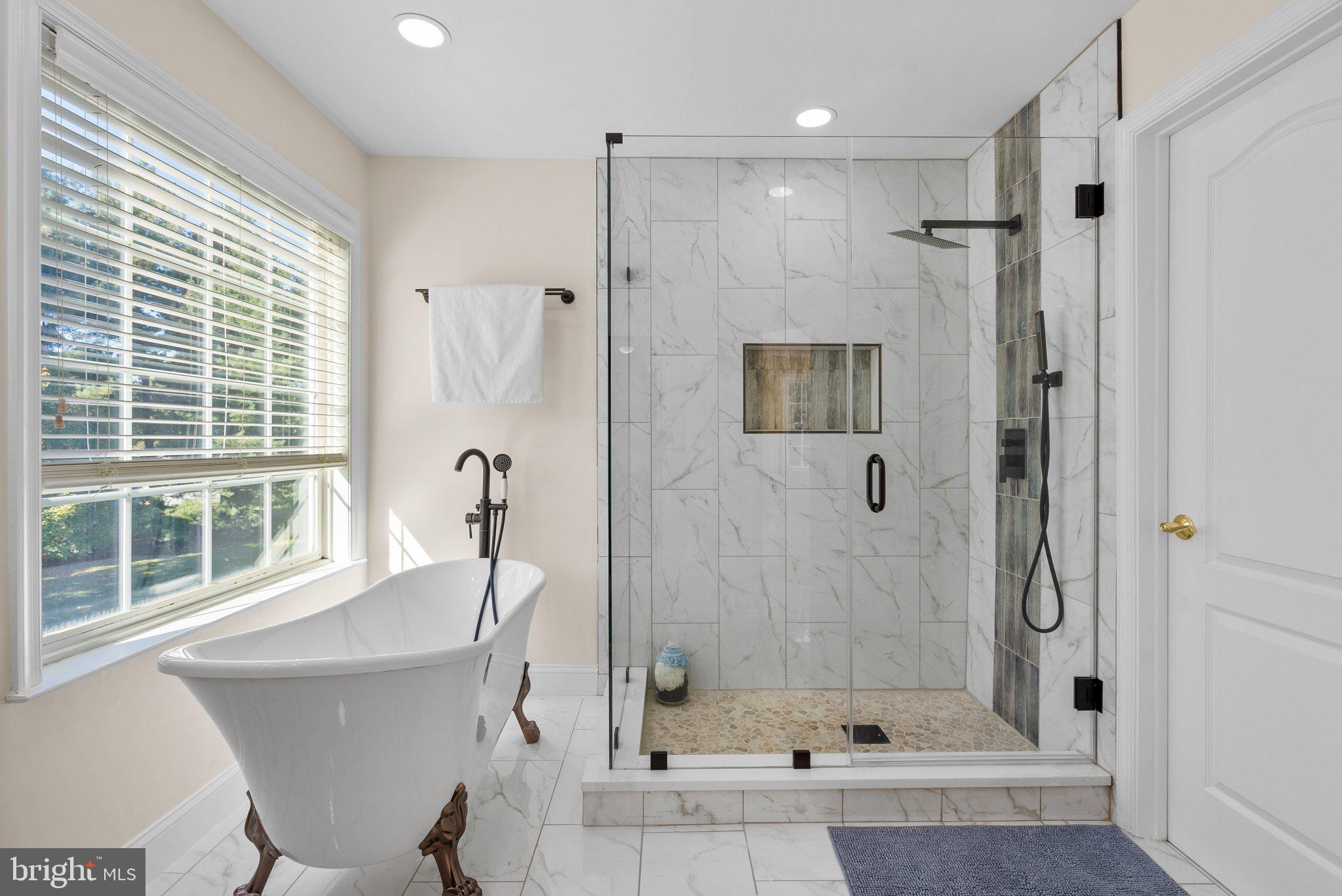 CLARKS GLEN - Residential