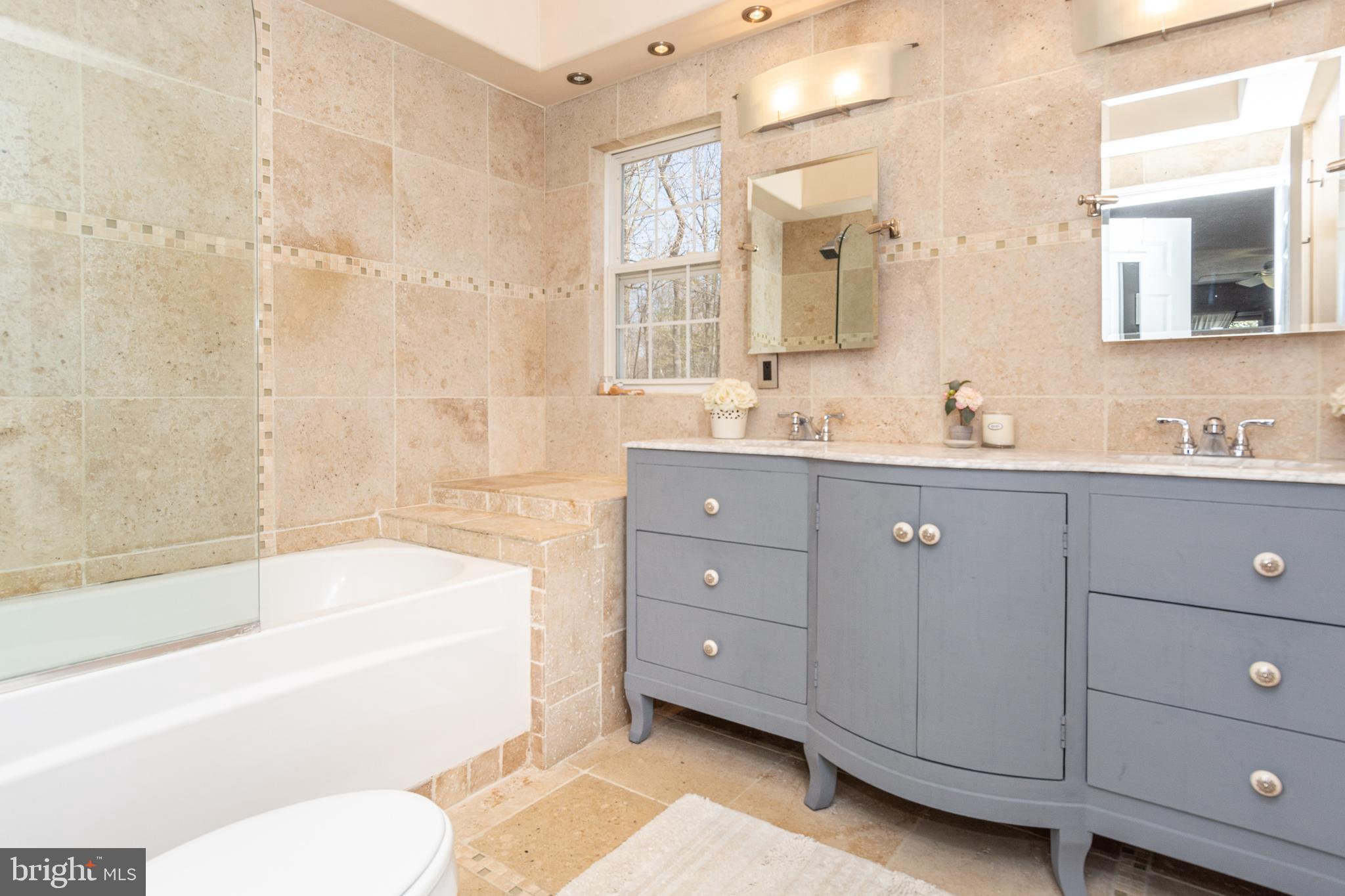 BAY WATCH ESTATES - Residential