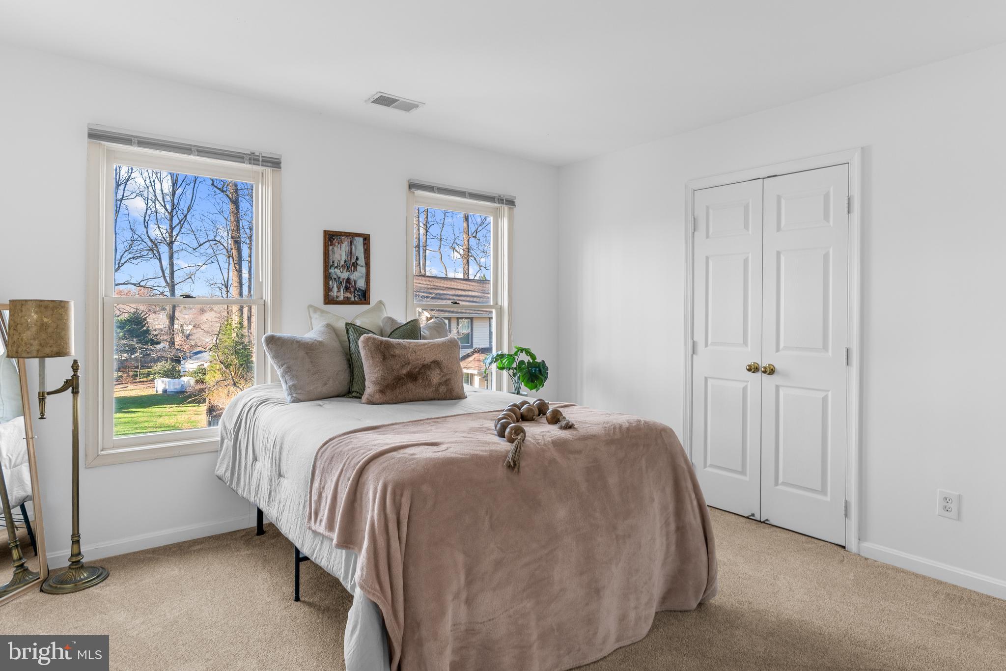 BROOKEVILLE KNOLLS - Residential