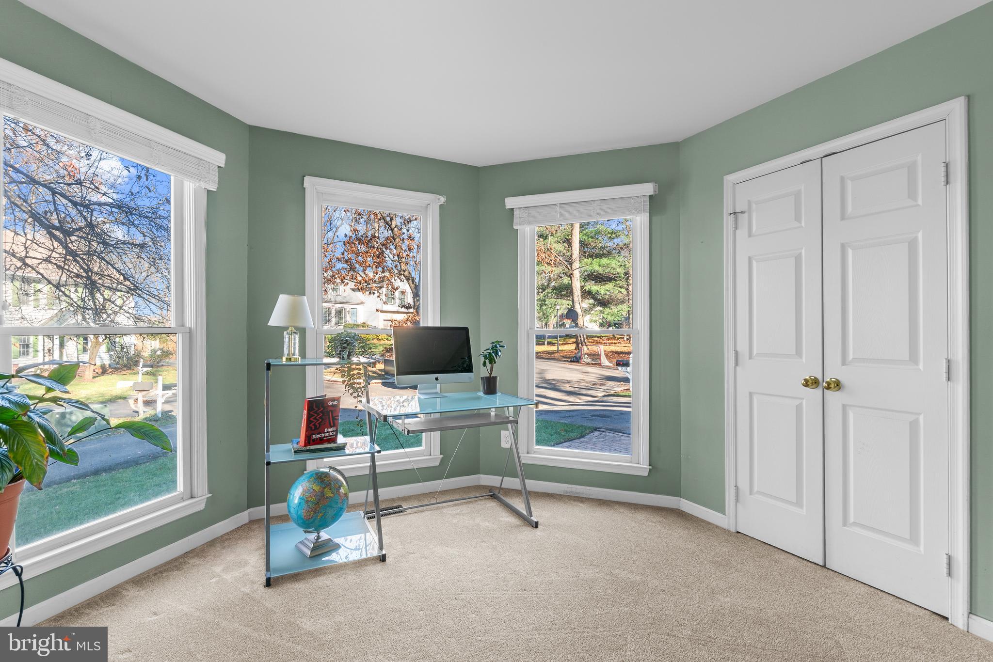 BROOKEVILLE KNOLLS - Residential