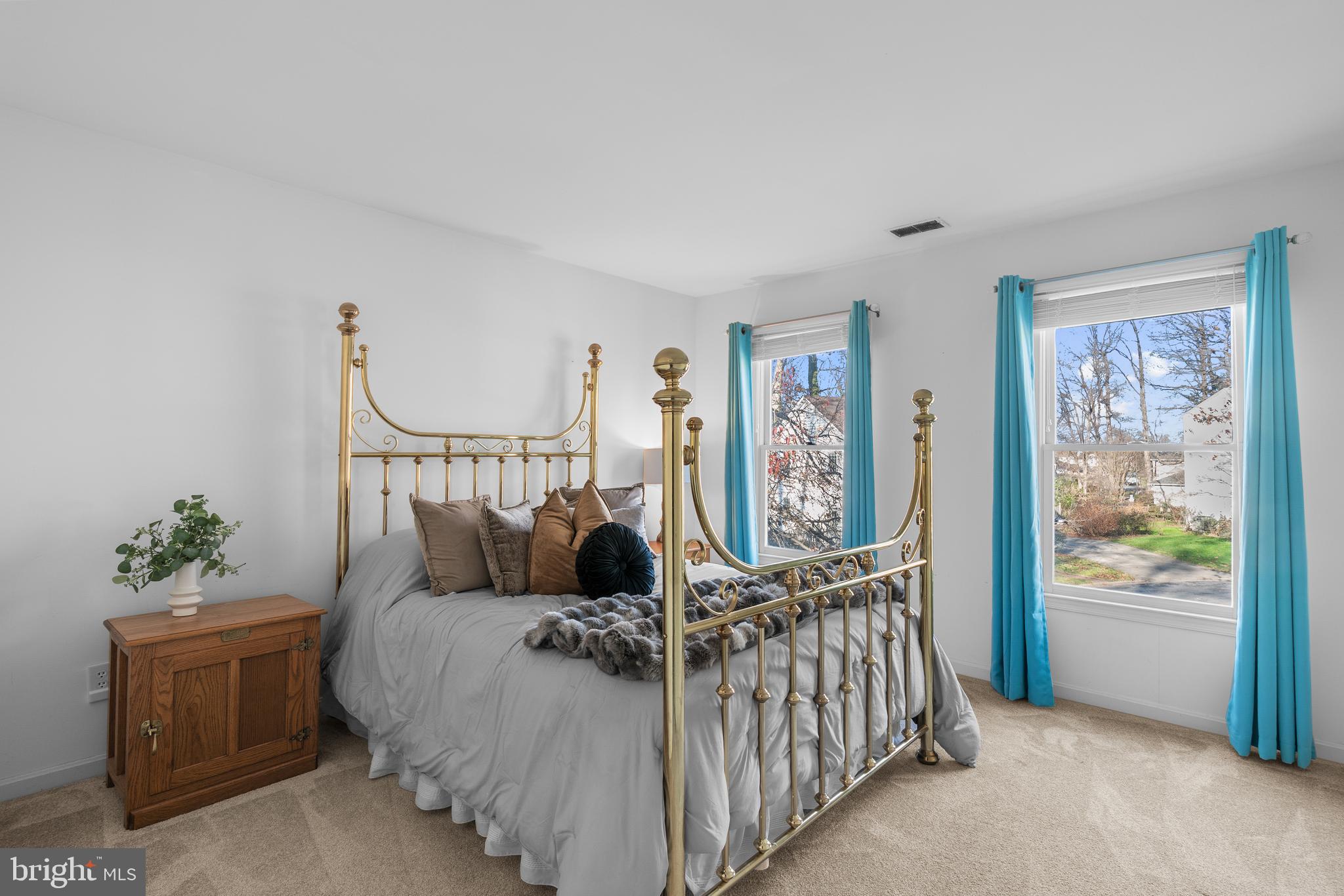 BROOKEVILLE KNOLLS - Residential