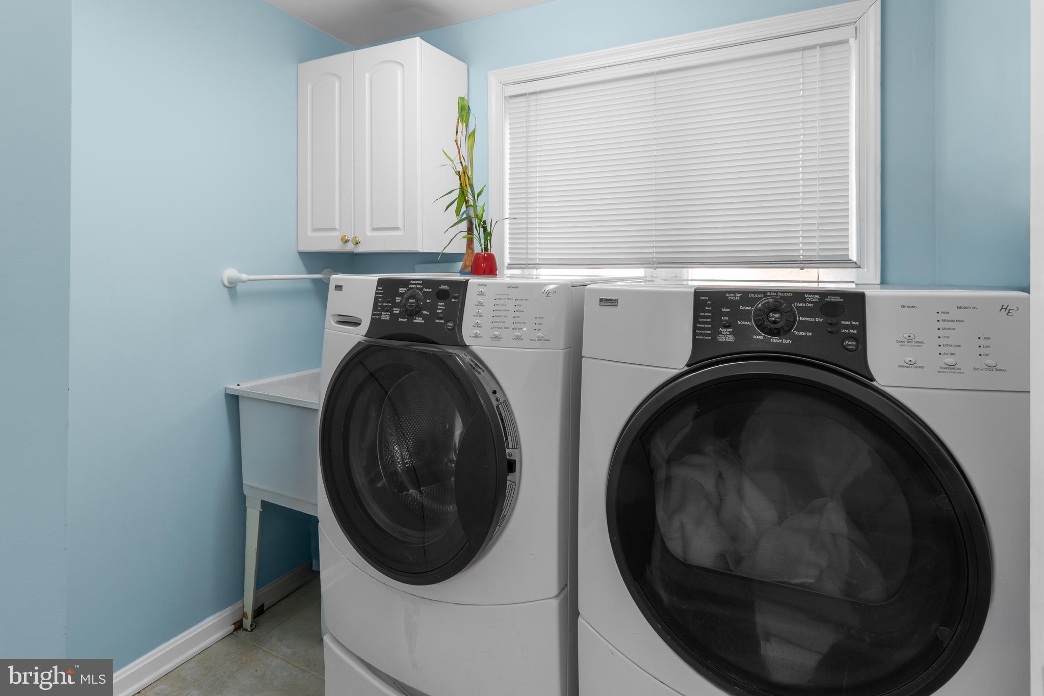 BROOKEVILLE KNOLLS - Residential