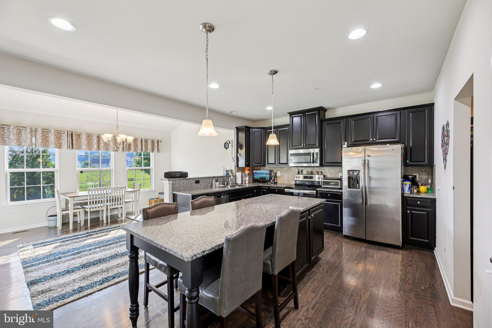 FIELDCREST - Residential