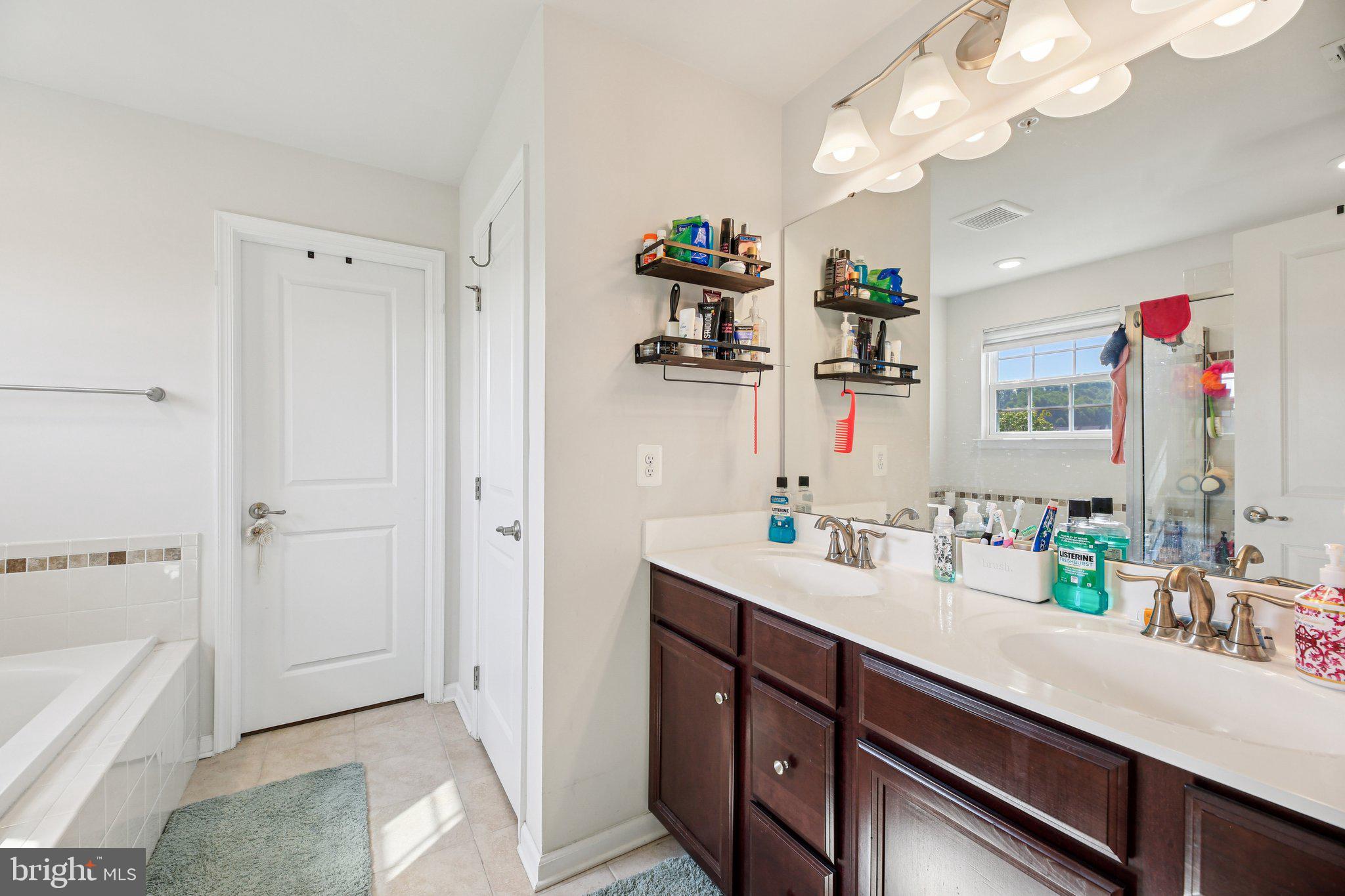 FIELDCREST - Residential