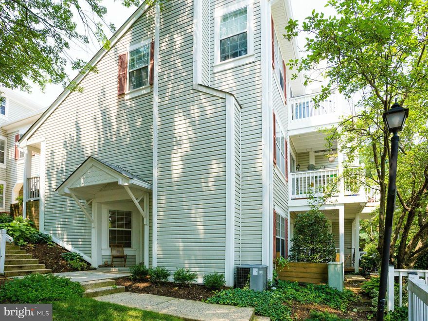 Quiet Park-Like Setting, Walk out to Secluded Patio. End Unit. Gleaming Hardwood Floors & Wood Burning Fireplace. Built-In Murphy Bed, Bookcases & Desk Area in 2nd Bedroom/Den. Spacious Master Suite. Fantastic Location: Walk to Shirlington, Shops & Restaurants, Minutes to Pentagon, Old Town & D.C. Easy Access to 90 Miles of Bike Trails, Walk to Metro Bus& Barcroft Park.