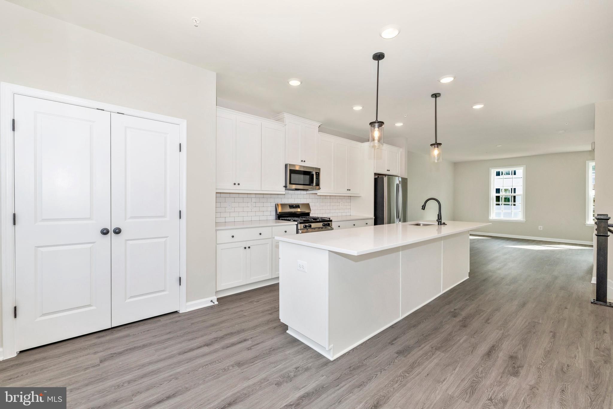 SPRING BANK - Residential