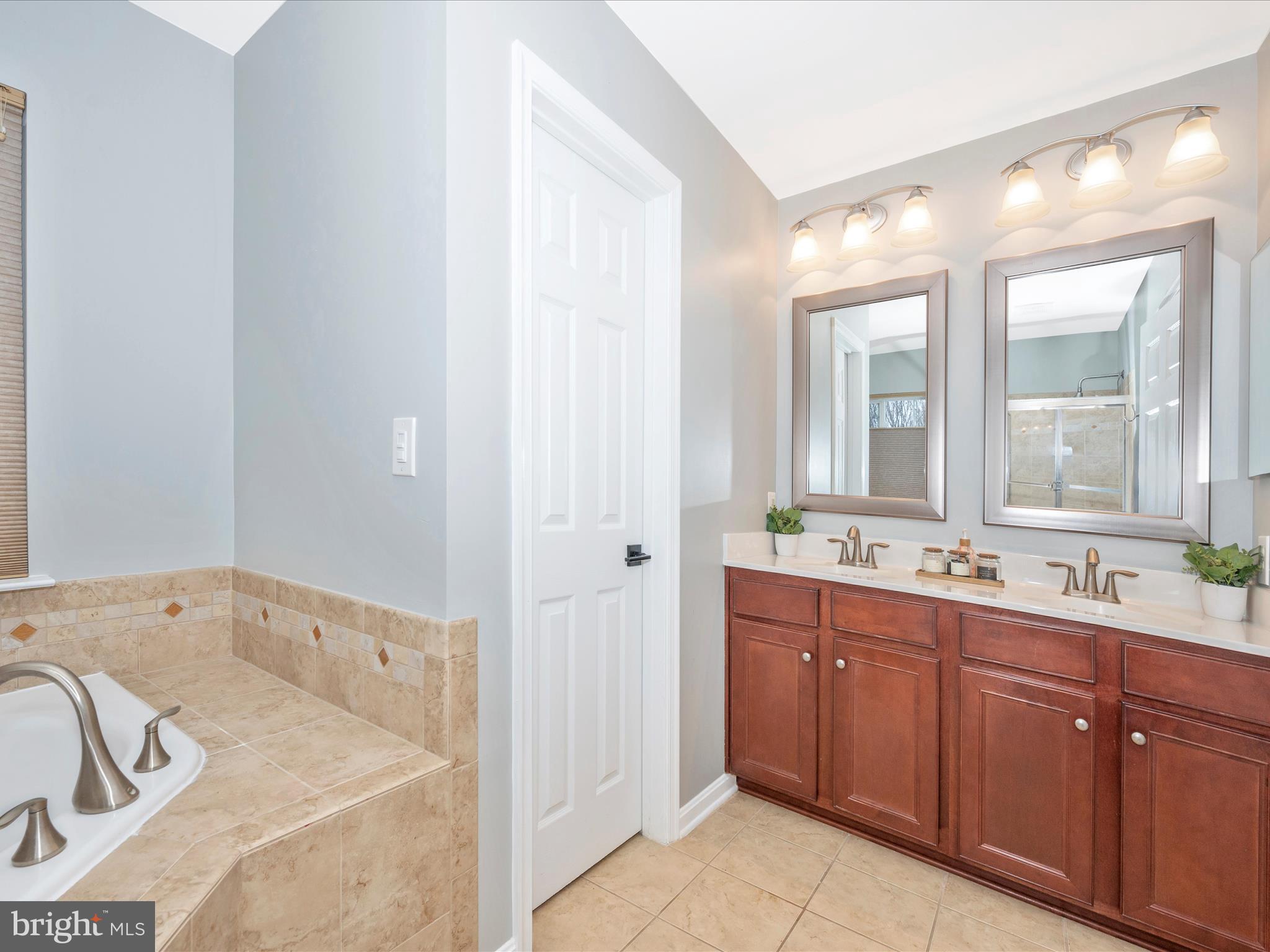 HUNTFIELD - Residential