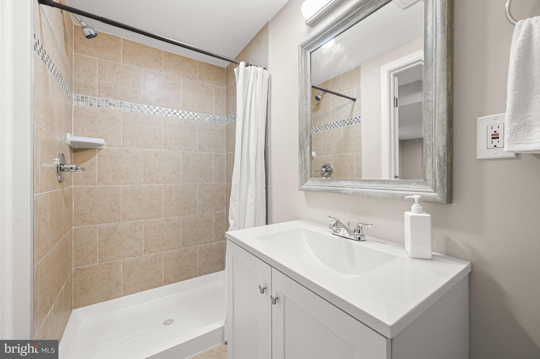 LUTHERVILLE - Residential