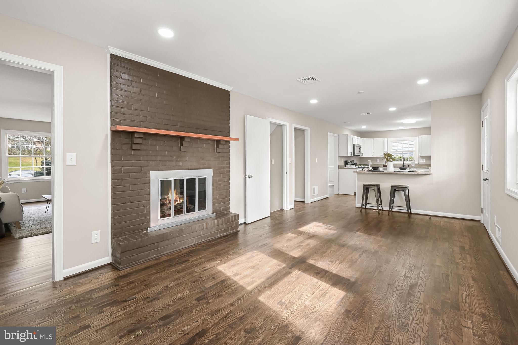 LUTHERVILLE - Residential