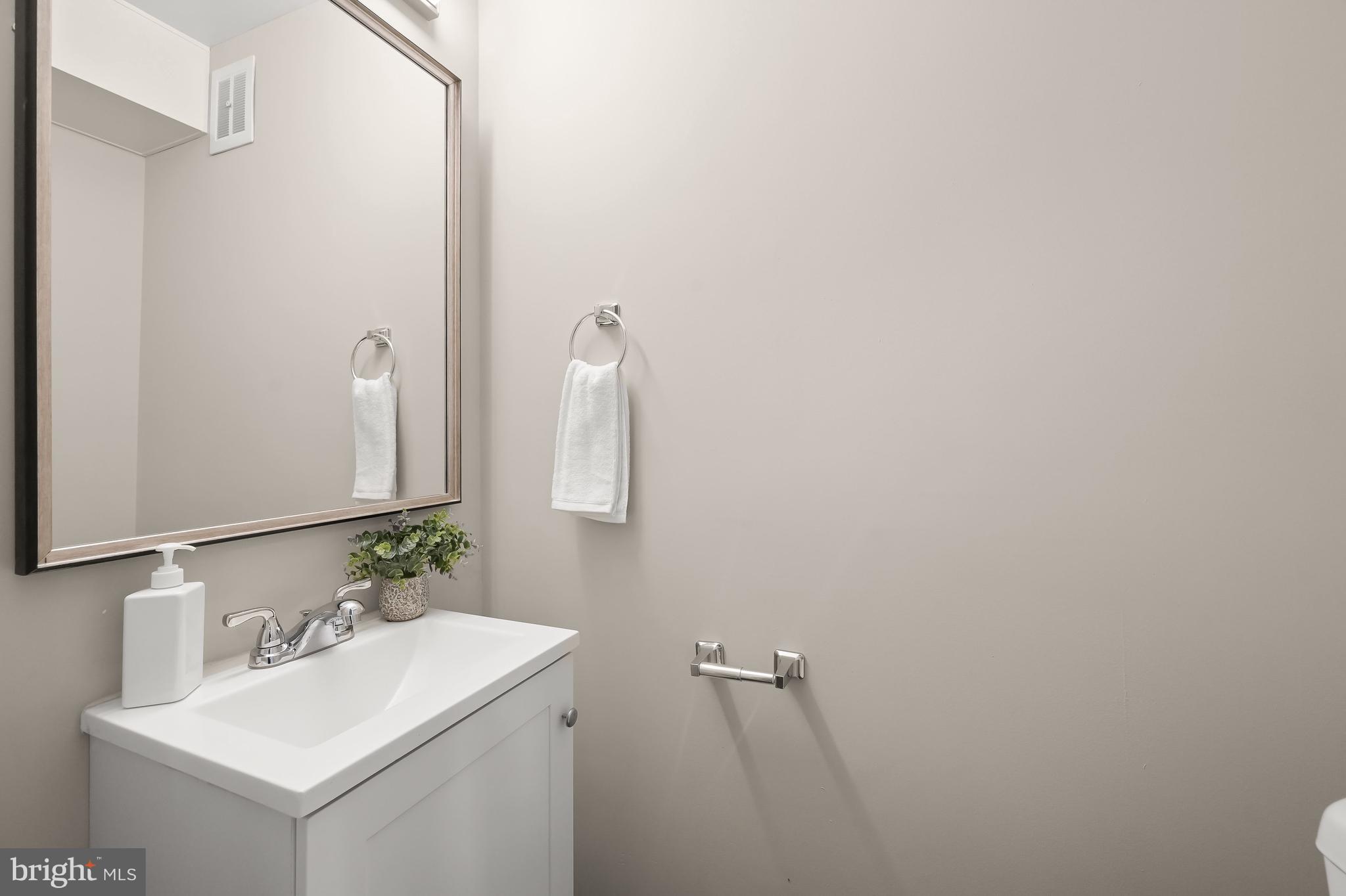 LUTHERVILLE - Residential