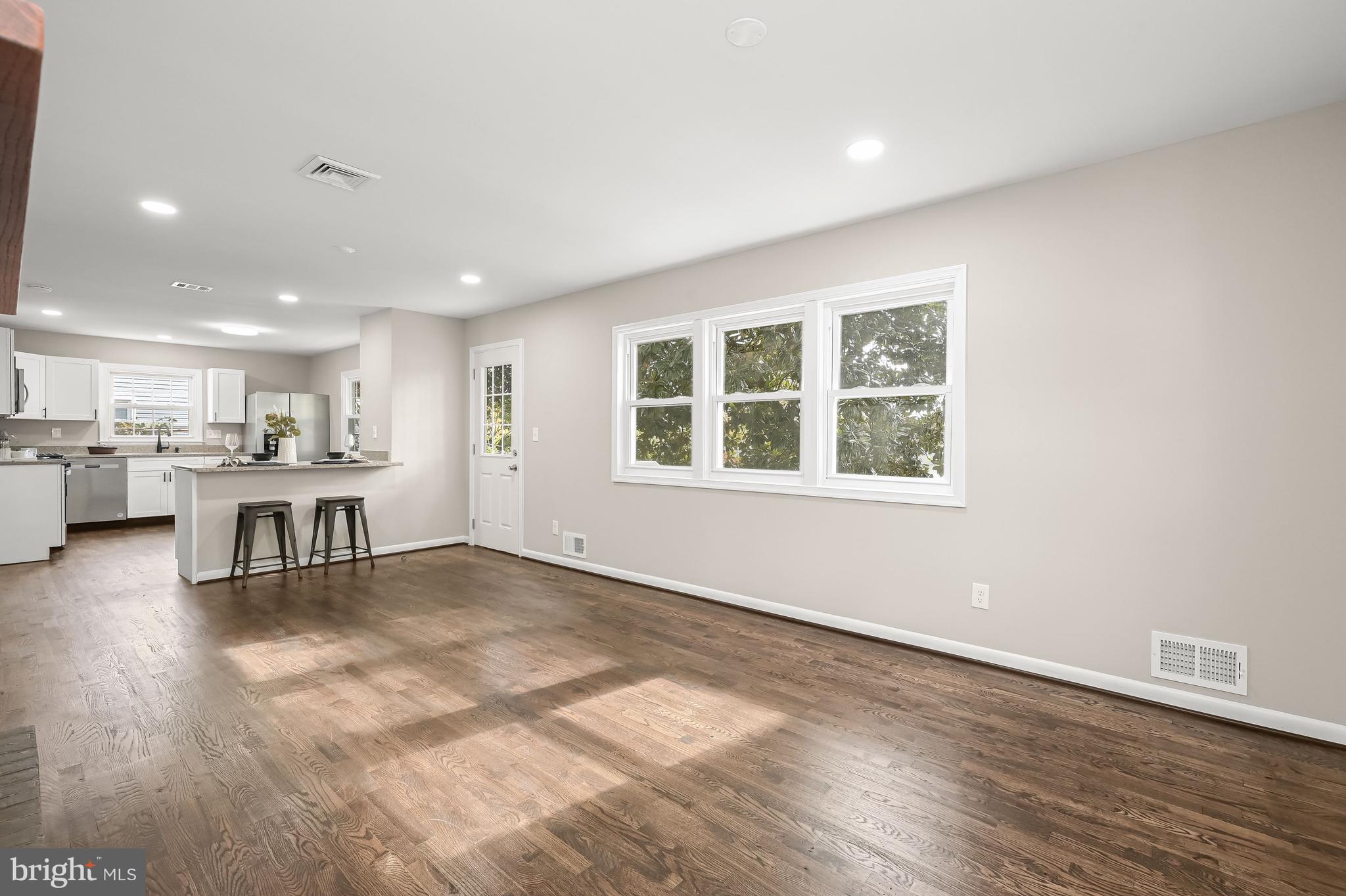 LUTHERVILLE - Residential