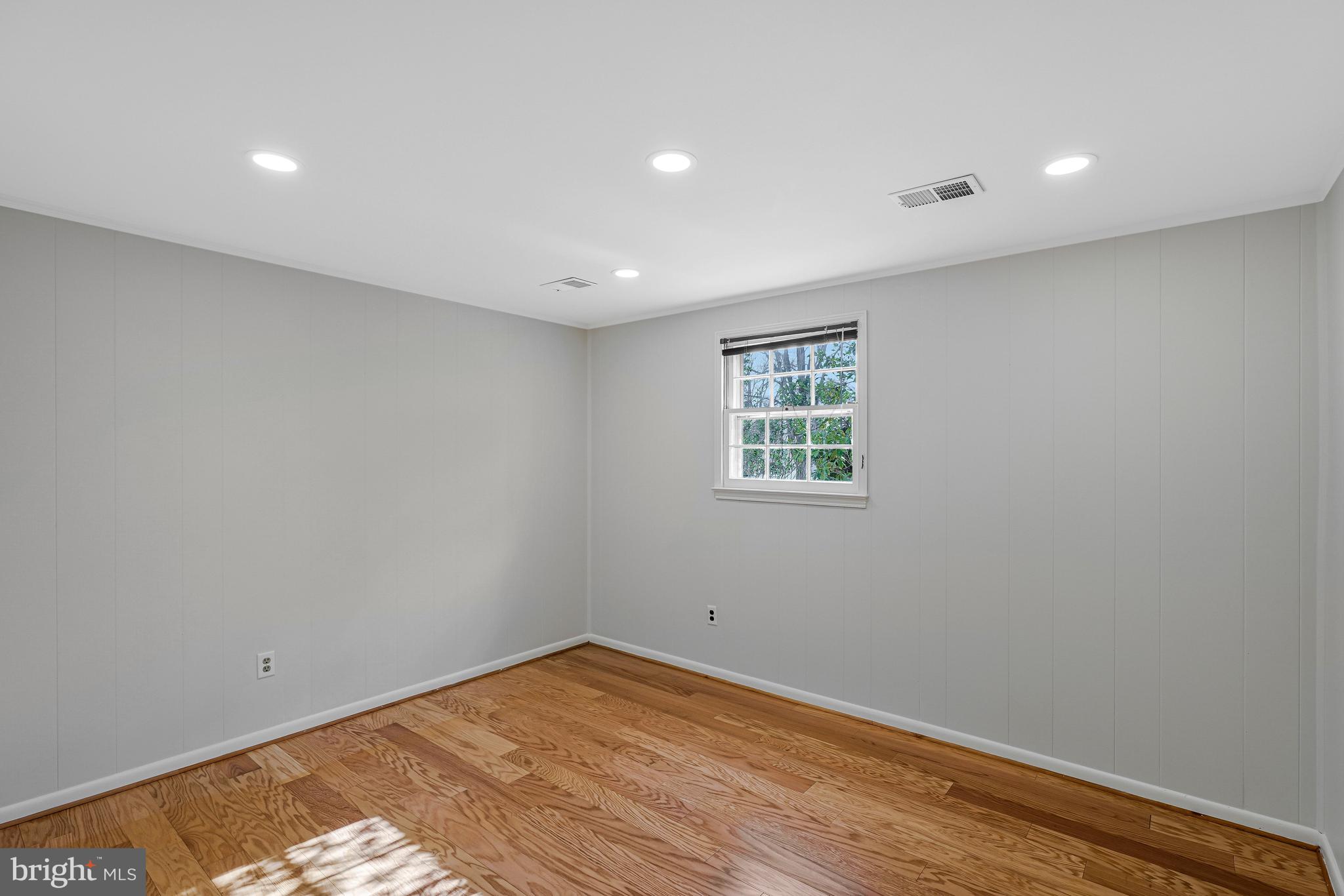 MC LEAN HAMLET - Residential