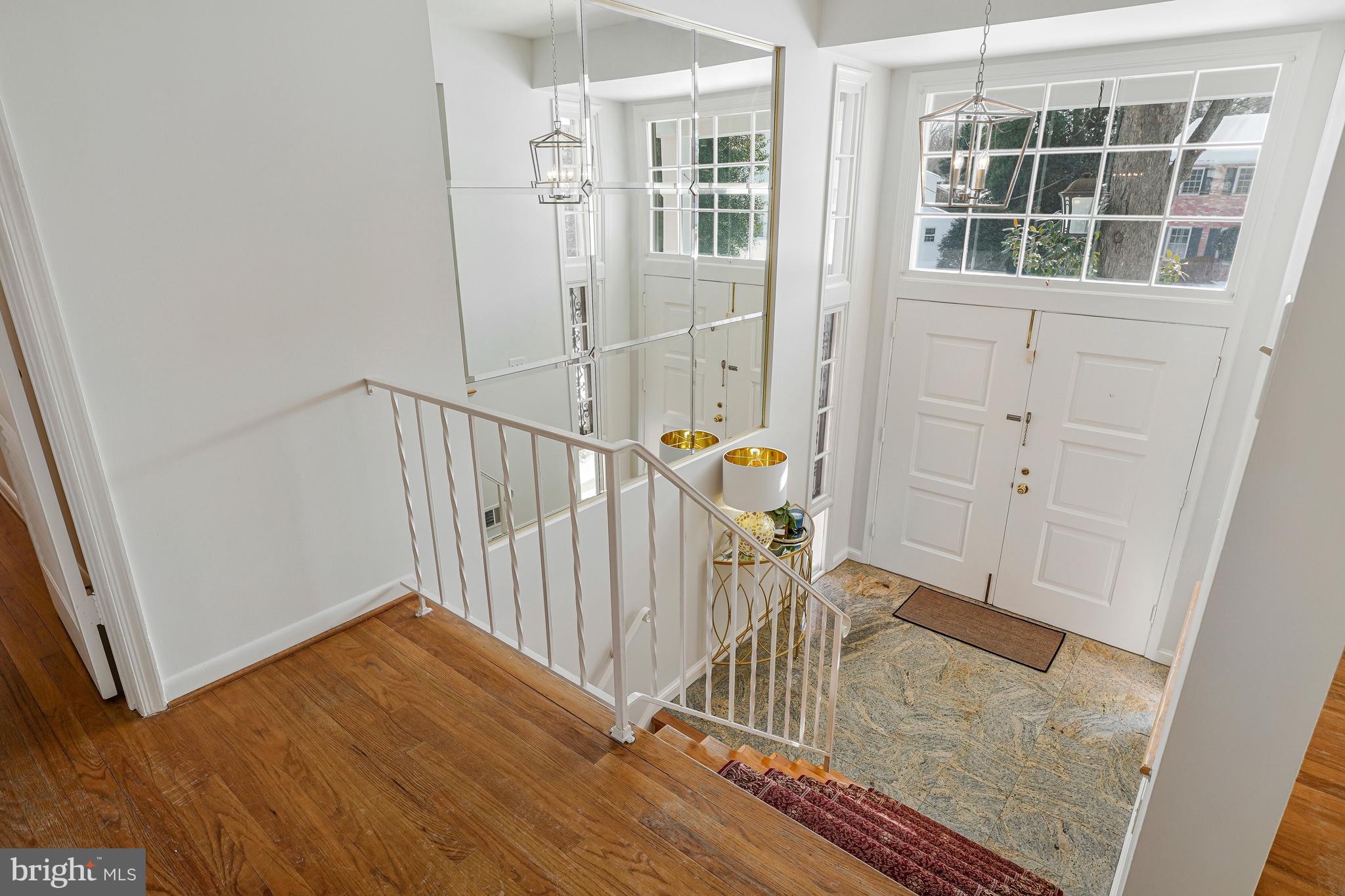 MC LEAN HAMLET - Residential