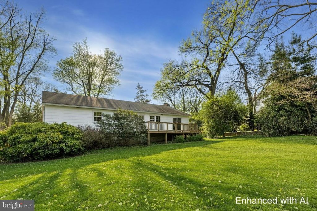 Photo of 7802 Birnam Wood Drive, MCLEAN, VA 22102 (MLS # VAFX2277924)