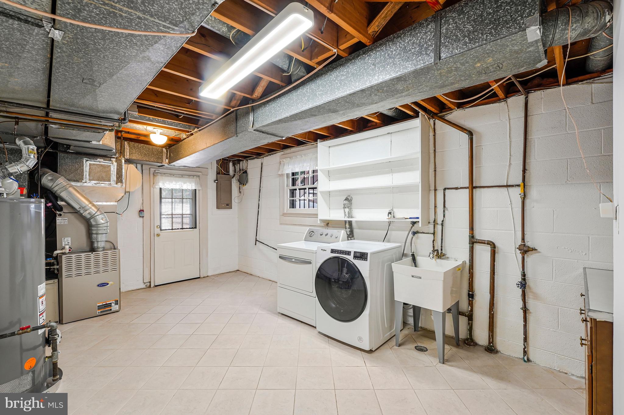 MC LEAN HAMLET - Residential