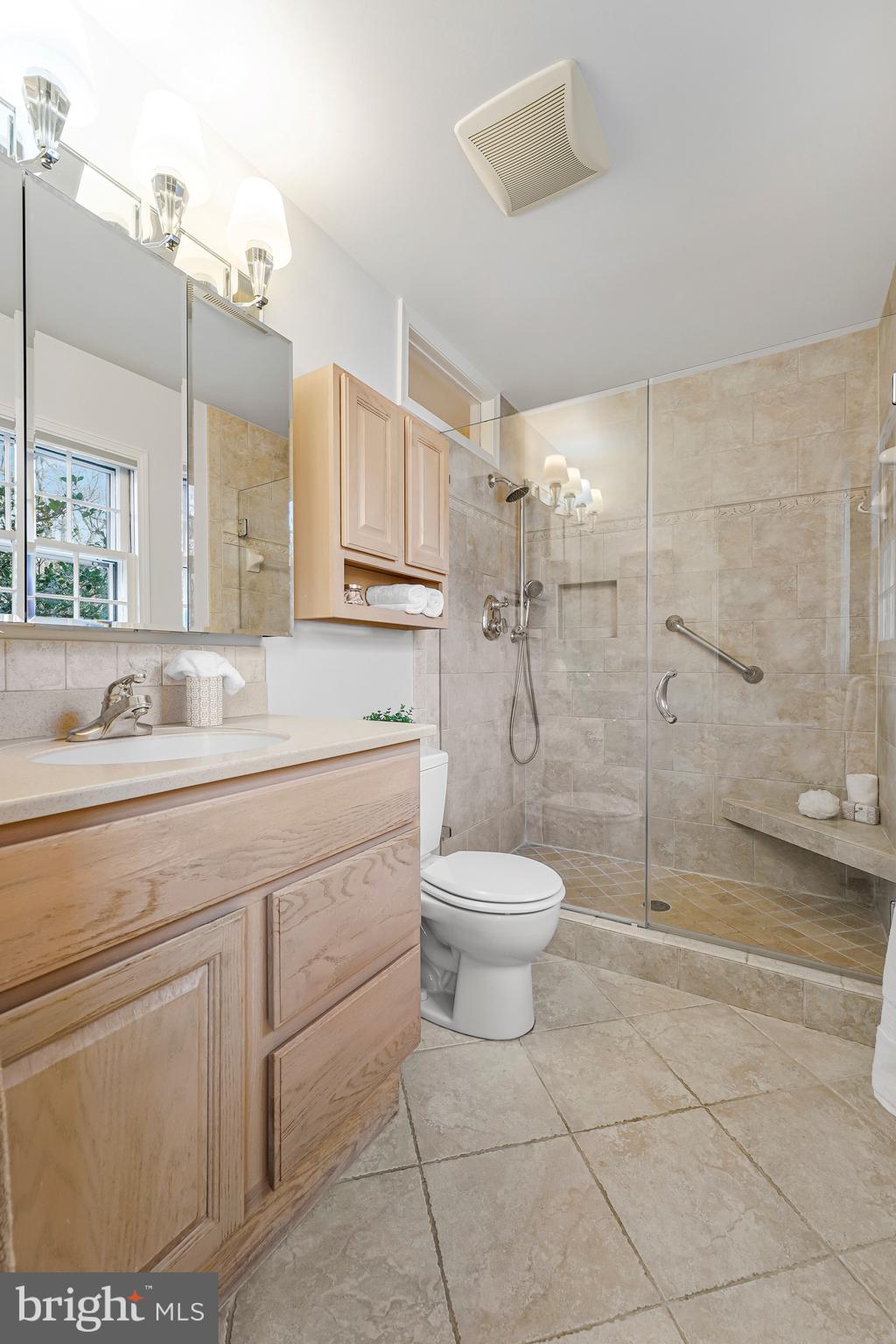 MC LEAN HAMLET - Residential