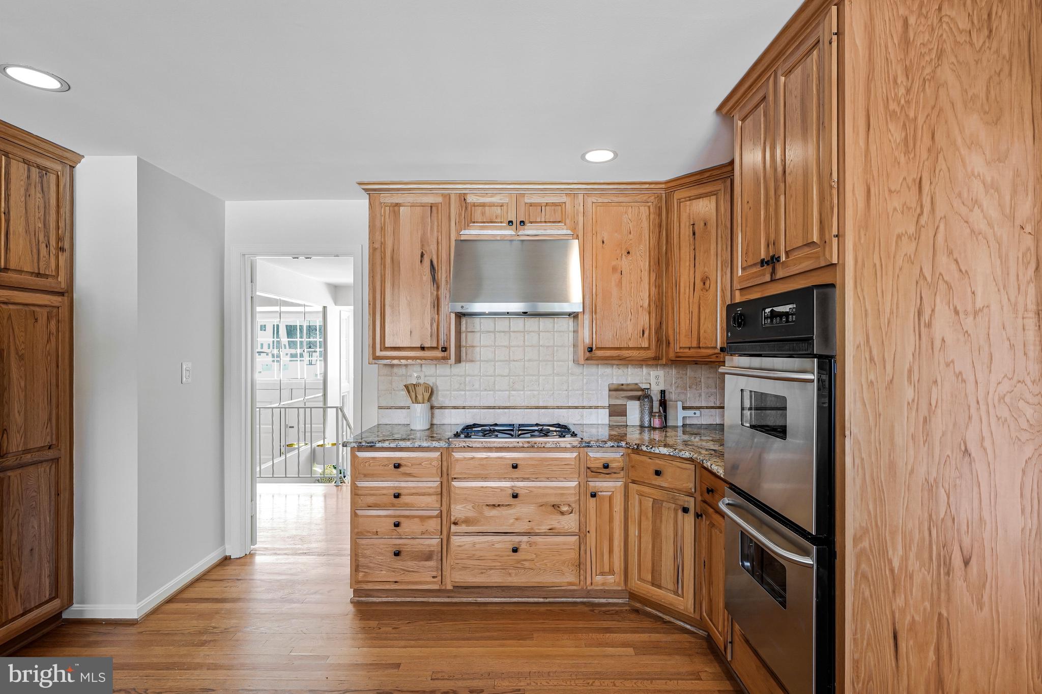 MC LEAN HAMLET - Residential