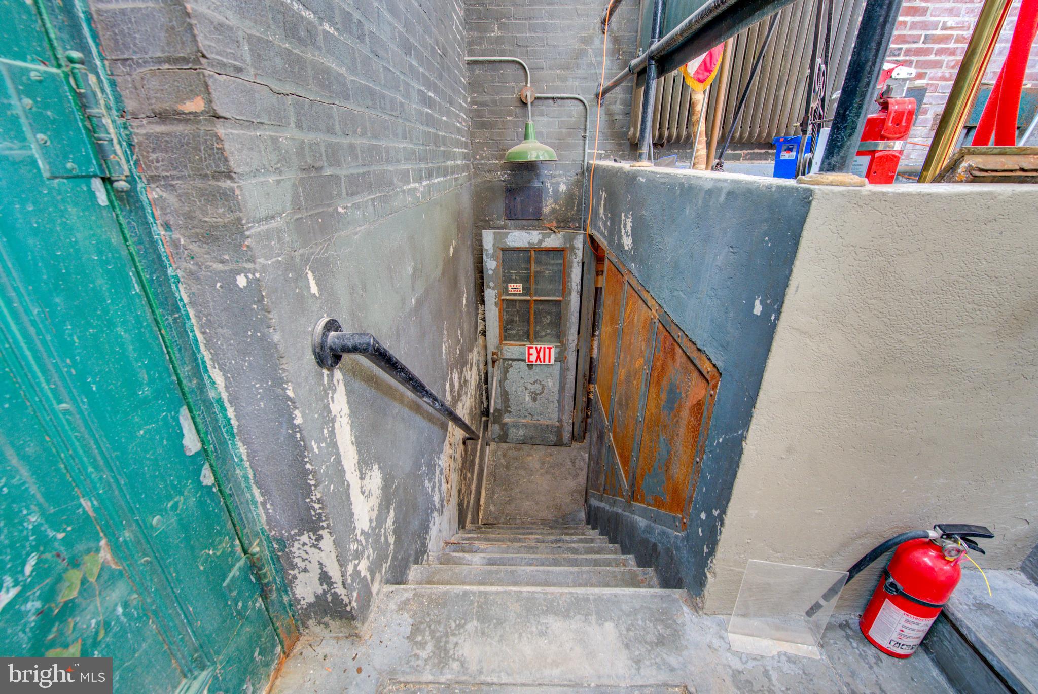 SHARSWOOD - Commercial Lease