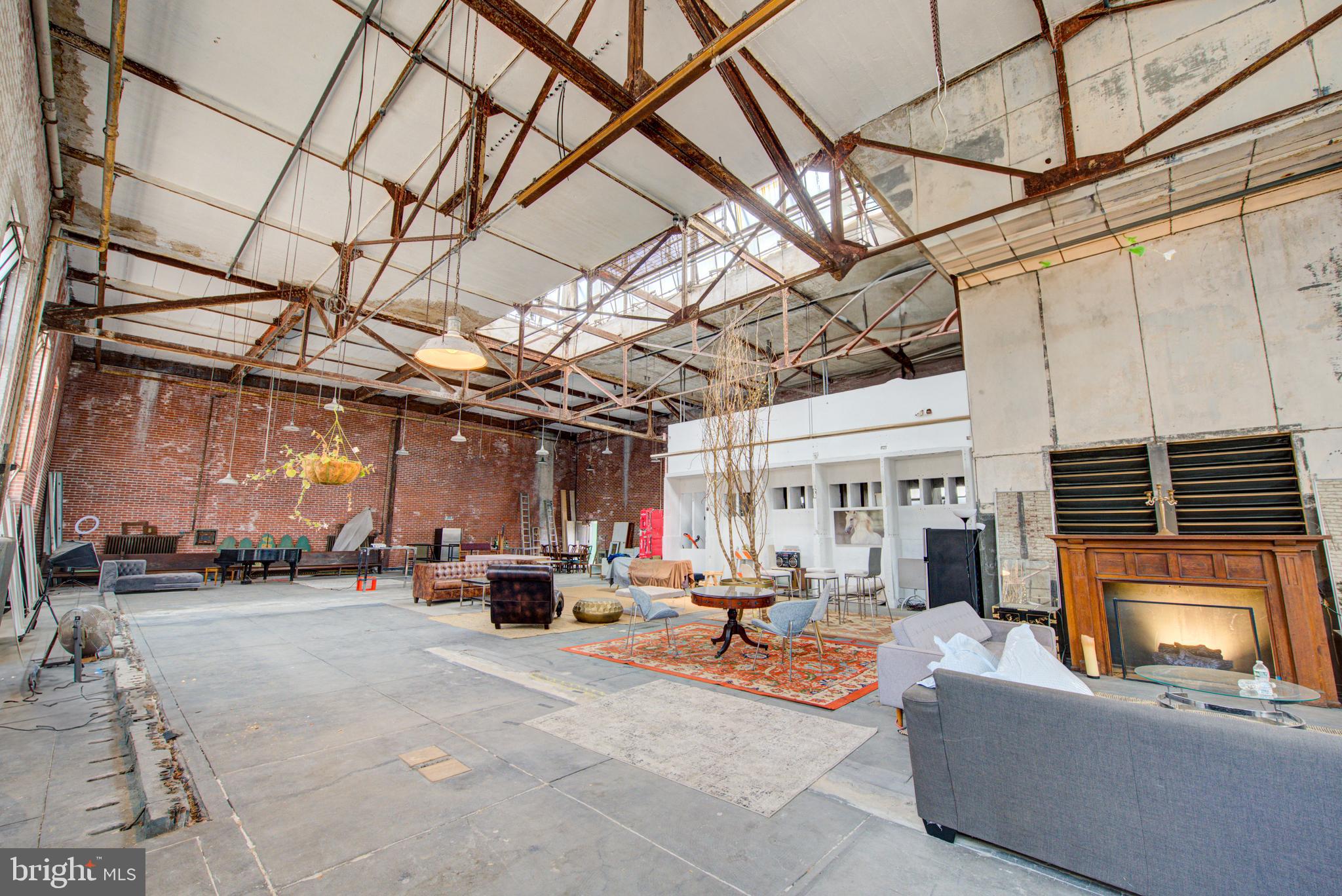 SHARSWOOD - Commercial Lease